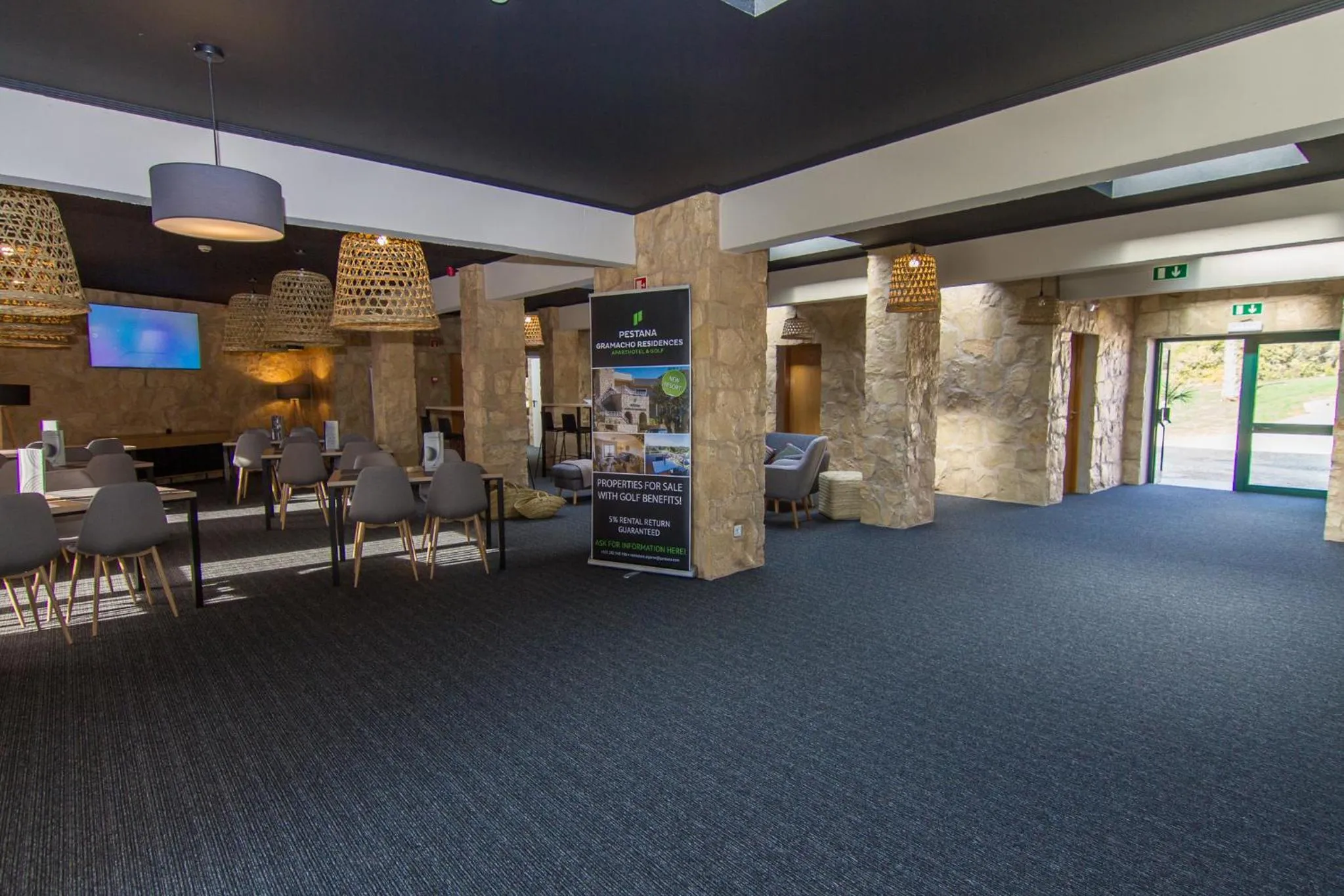 TV and multimedia in Pestana Gramacho Residences