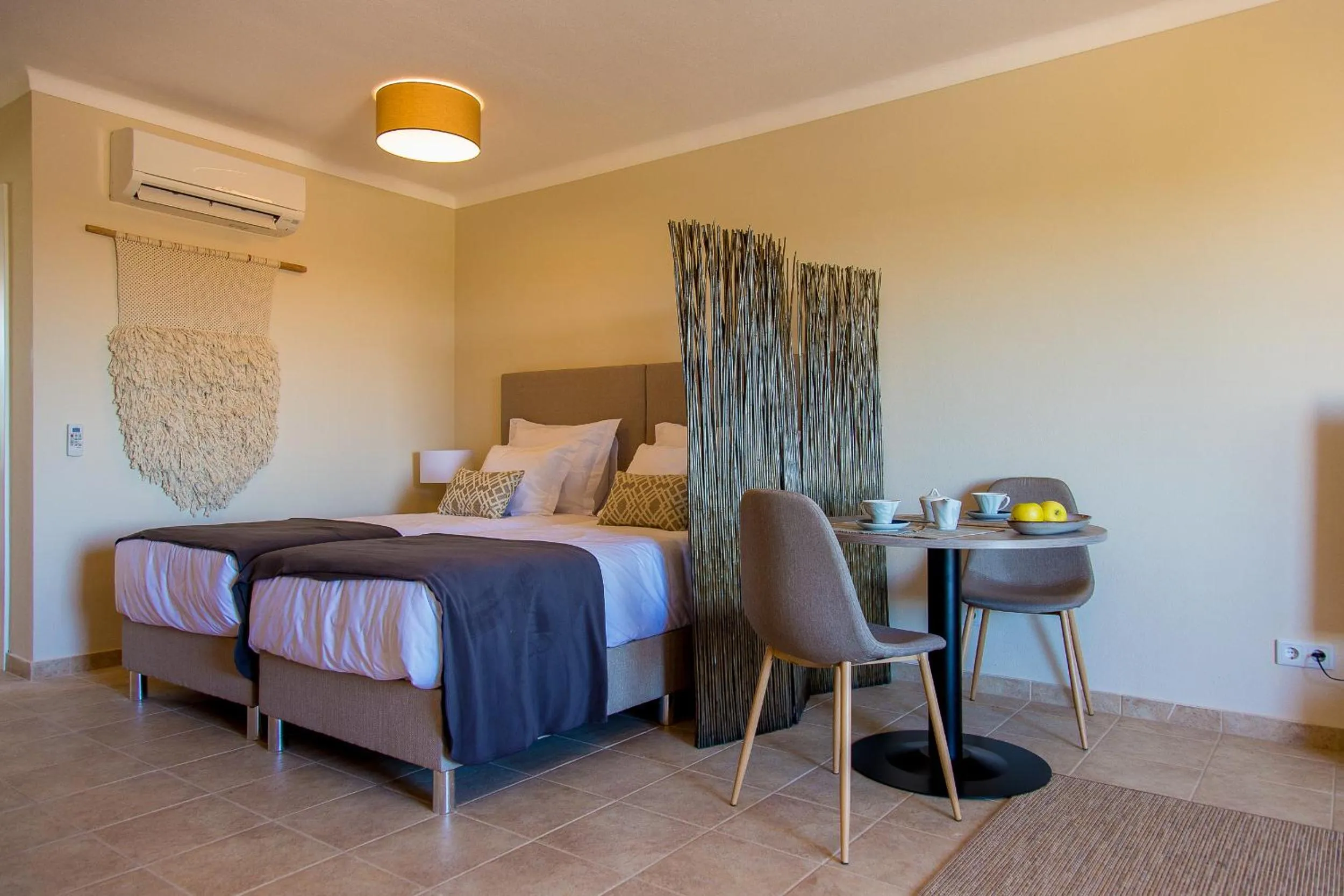 Bedroom, Bed in Pestana Gramacho Residences