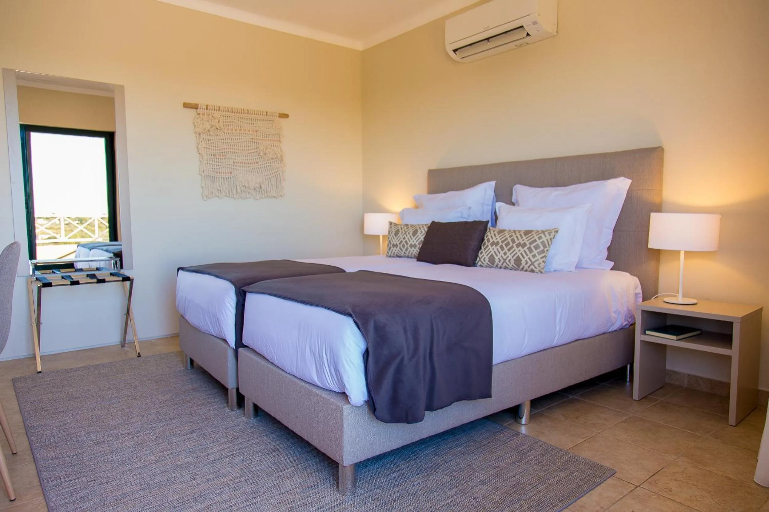 Bedroom, Bed in Pestana Gramacho Residences