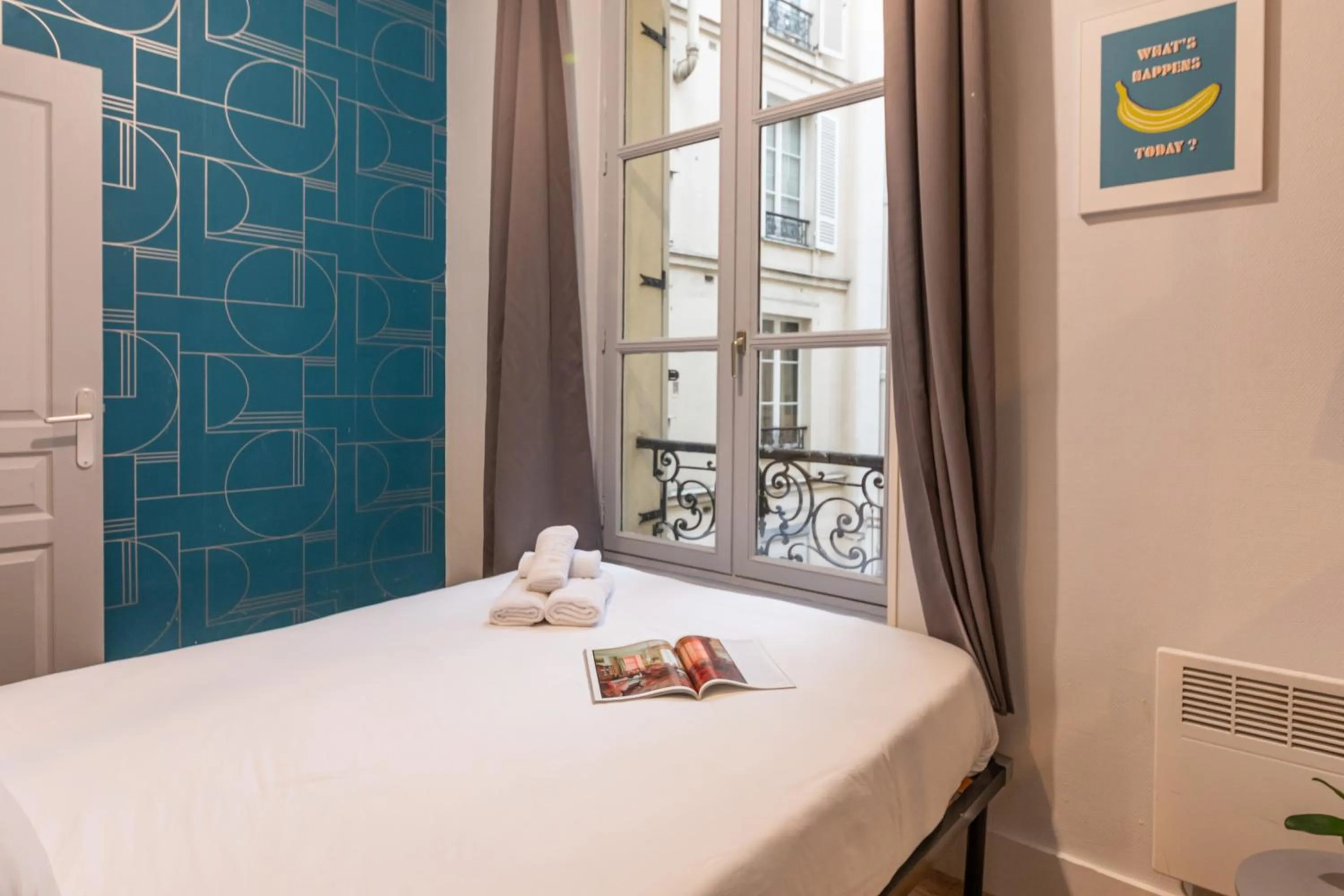 Photo of the whole room, Bed in WS Hôtel de Ville - Musée Pompidou