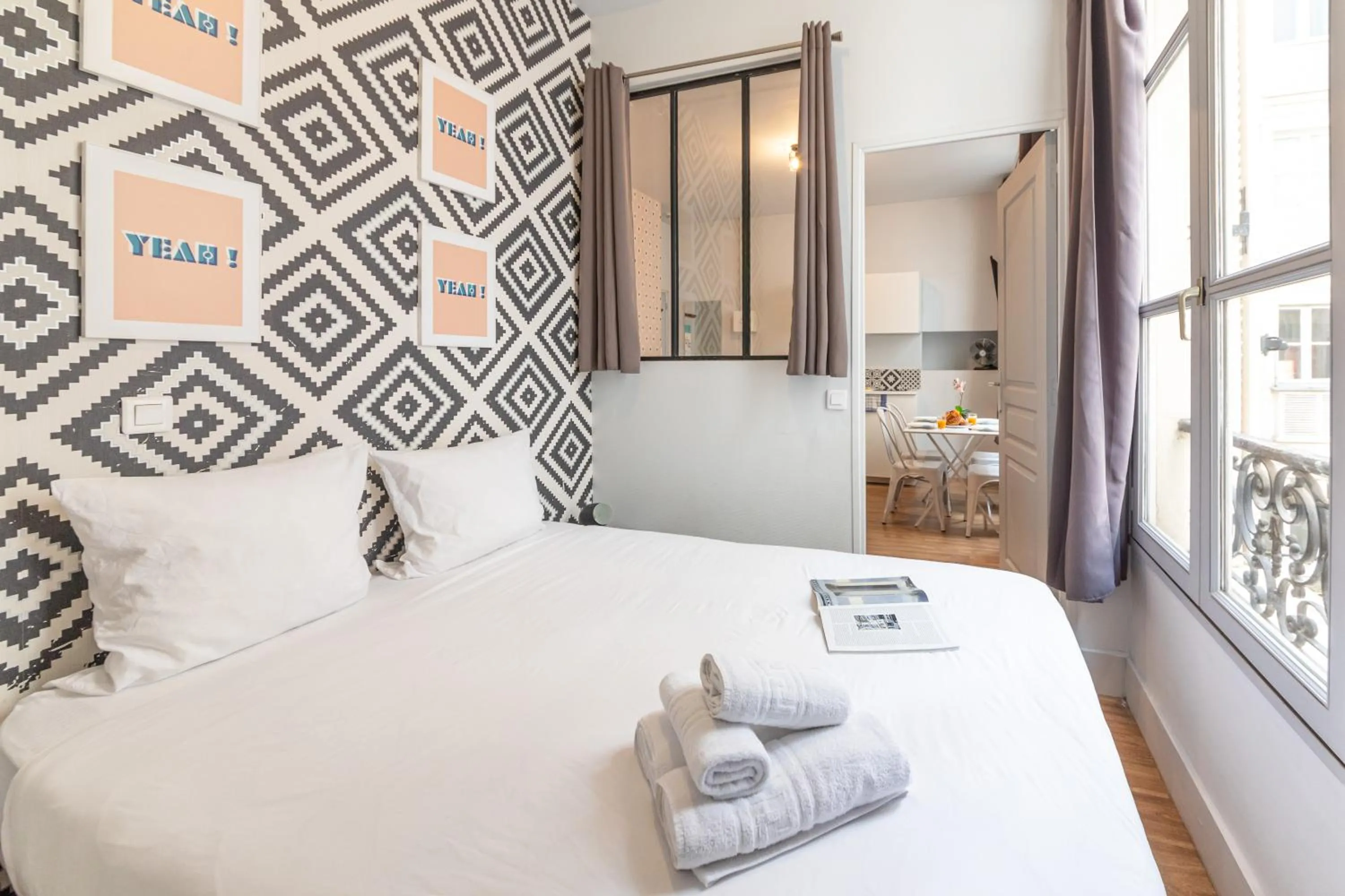 Photo of the whole room, Bed in WS Hôtel de Ville - Musée Pompidou