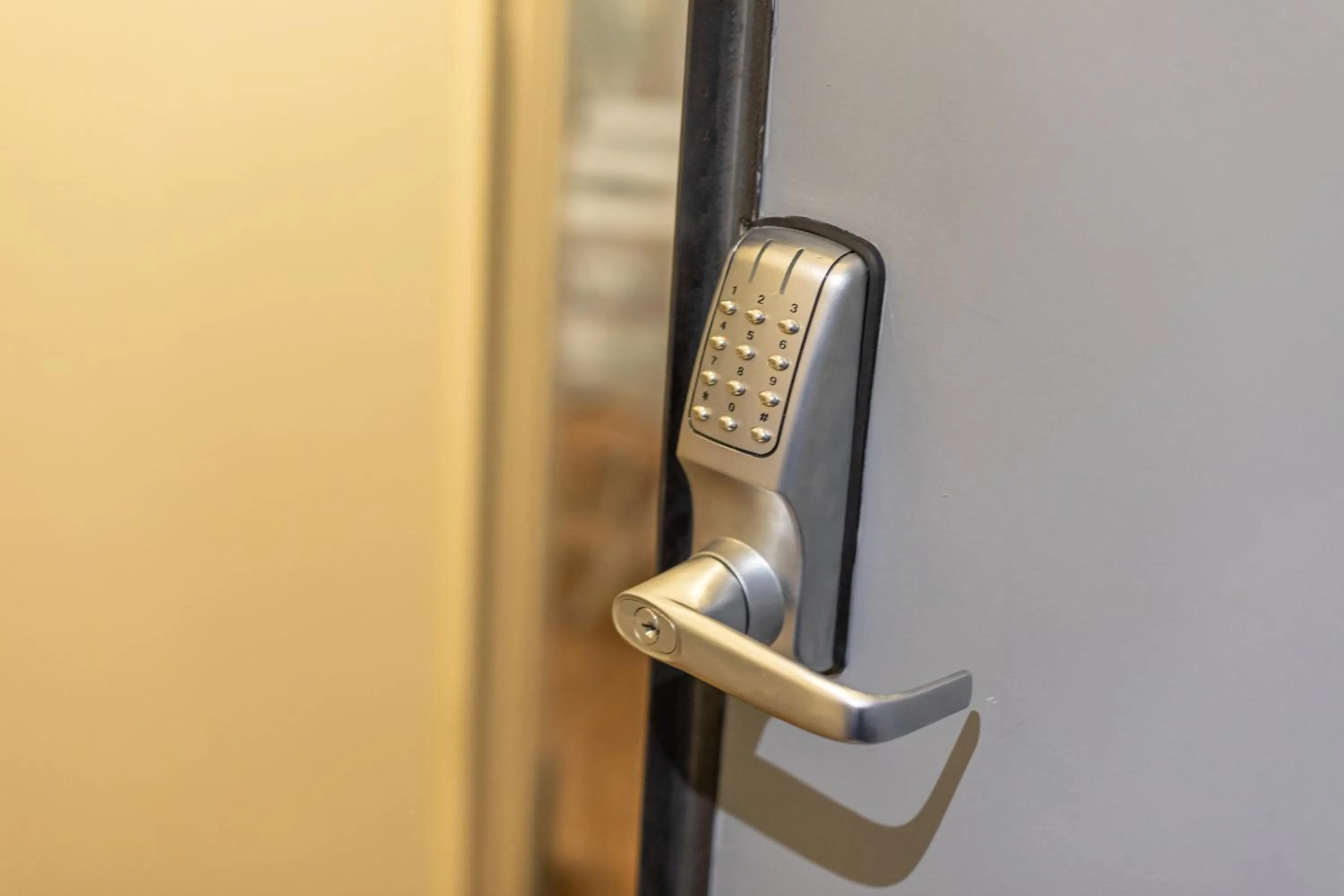Facade/entrance in WS Hôtel de Ville - Musée Pompidou