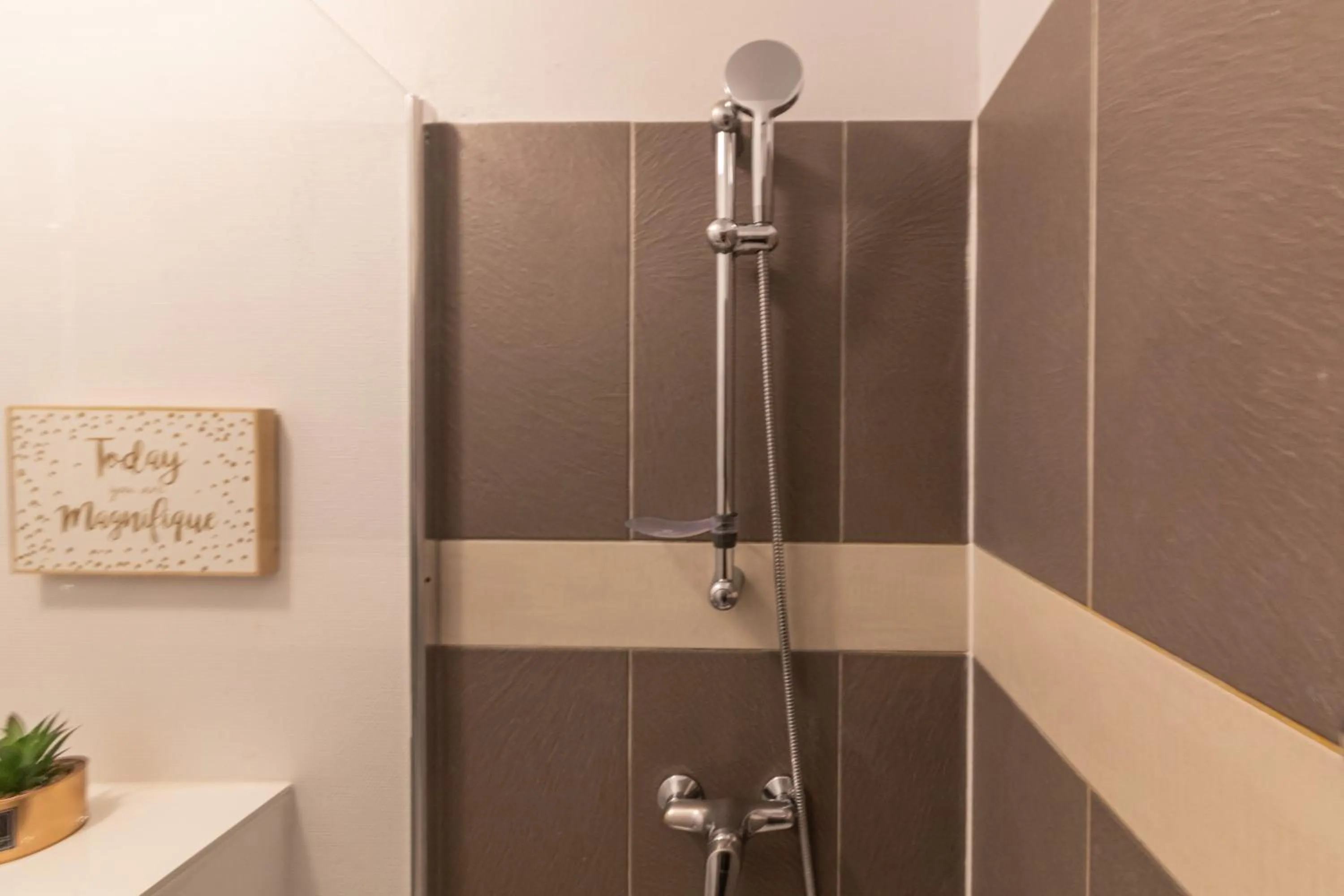 Bathroom in WS Hôtel de Ville - Musée Pompidou