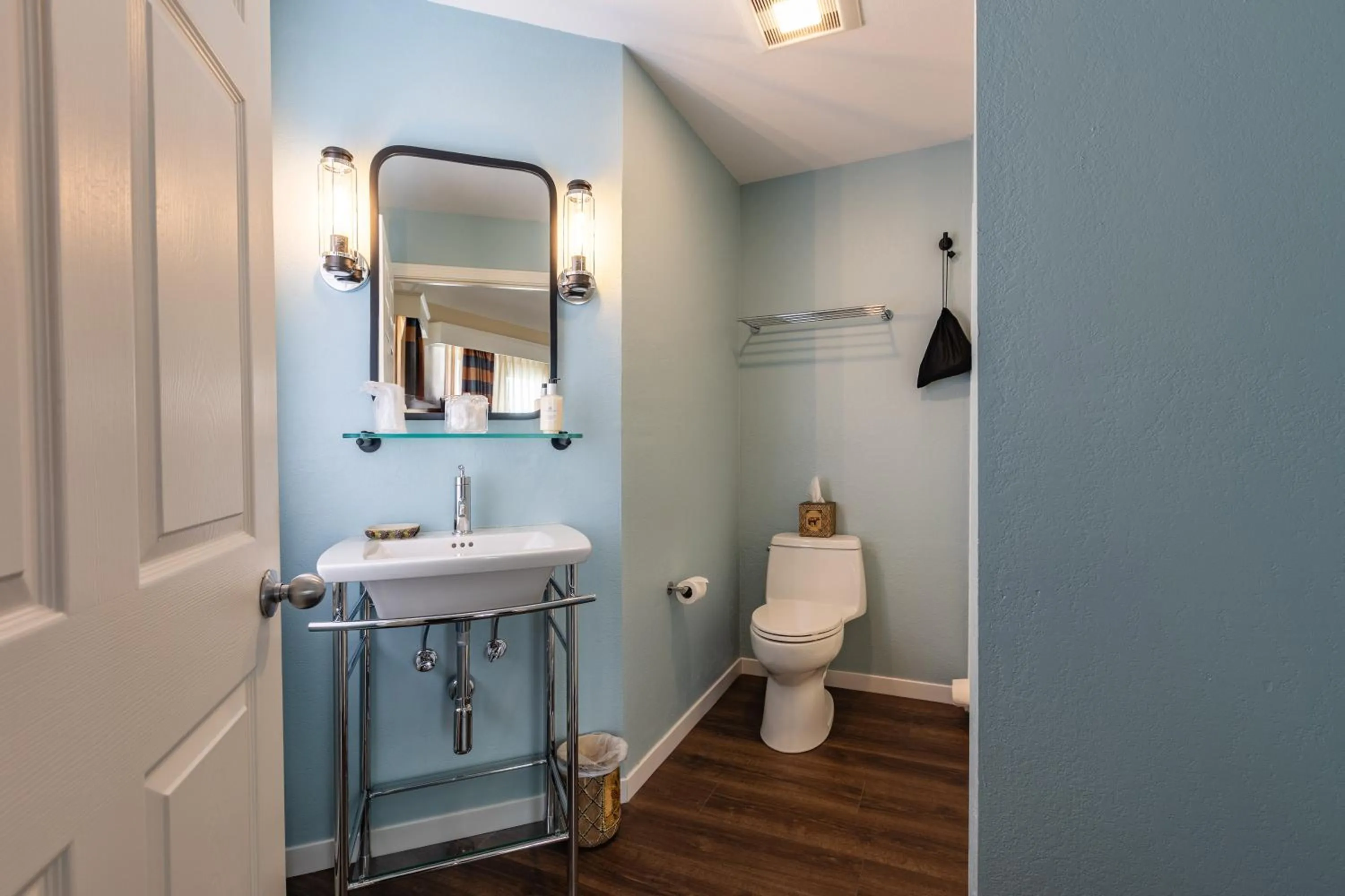 Bathroom in Wolfeboro Inn