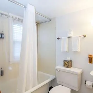 Bathroom in Wolfeboro Inn