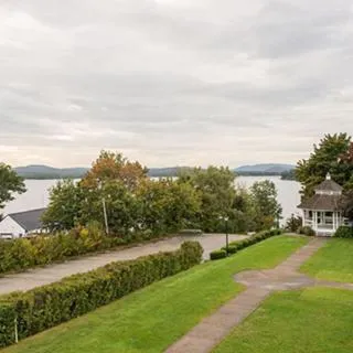 Lake view in Wolfeboro Inn