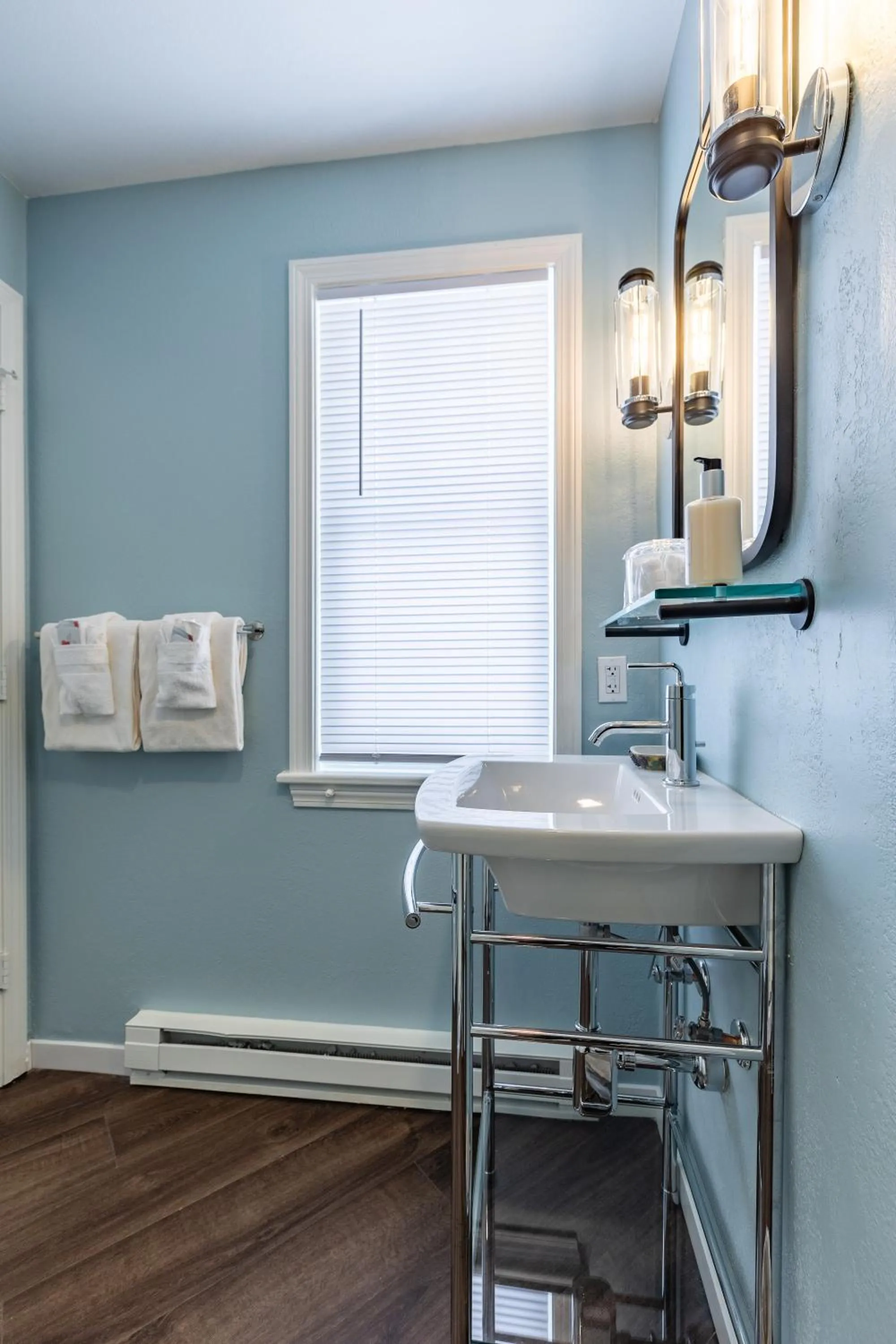 Bathroom in Wolfeboro Inn
