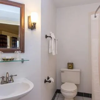 Bathroom in Wolfeboro Inn