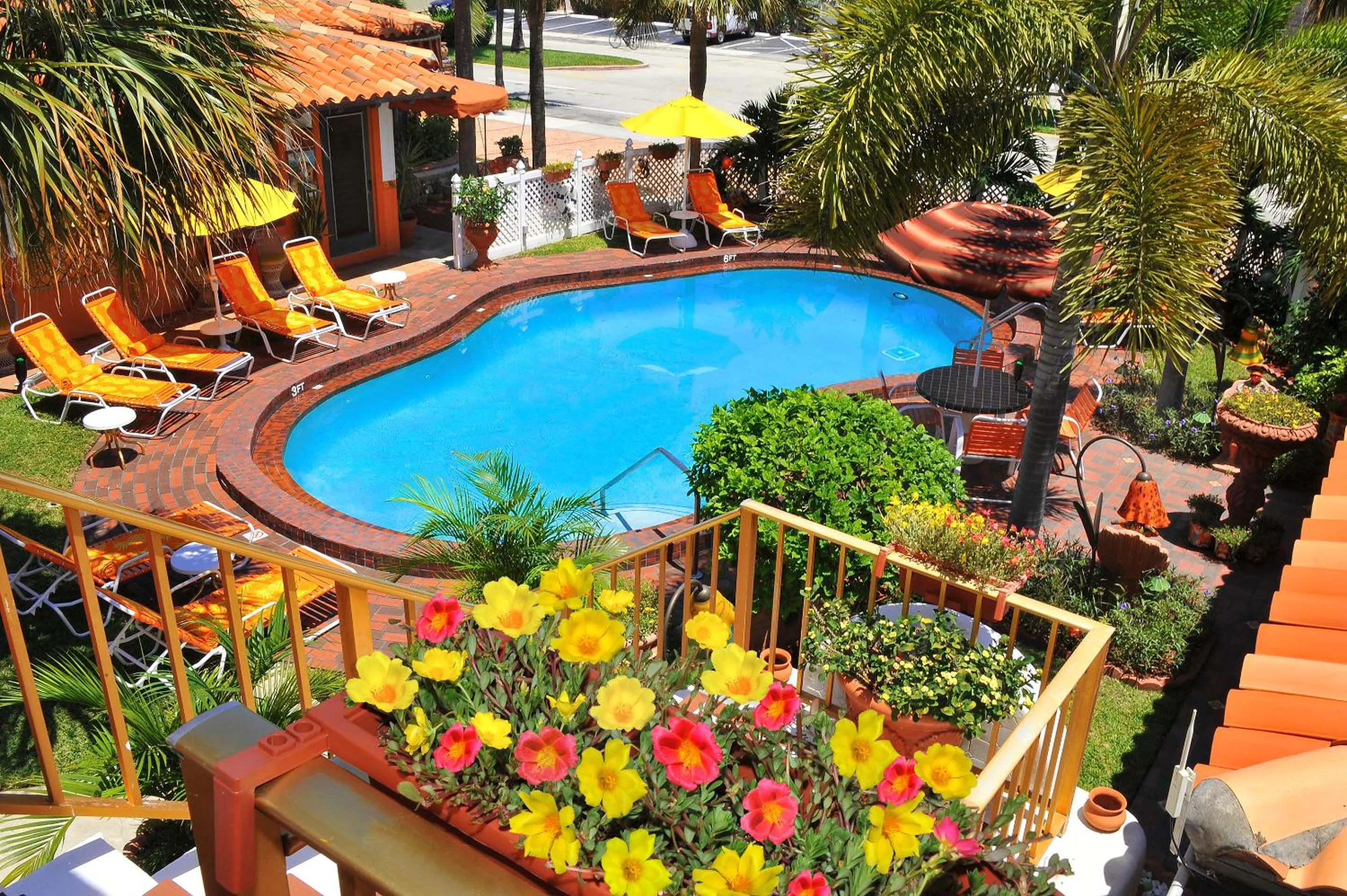 Day in Blue Seas Courtyard