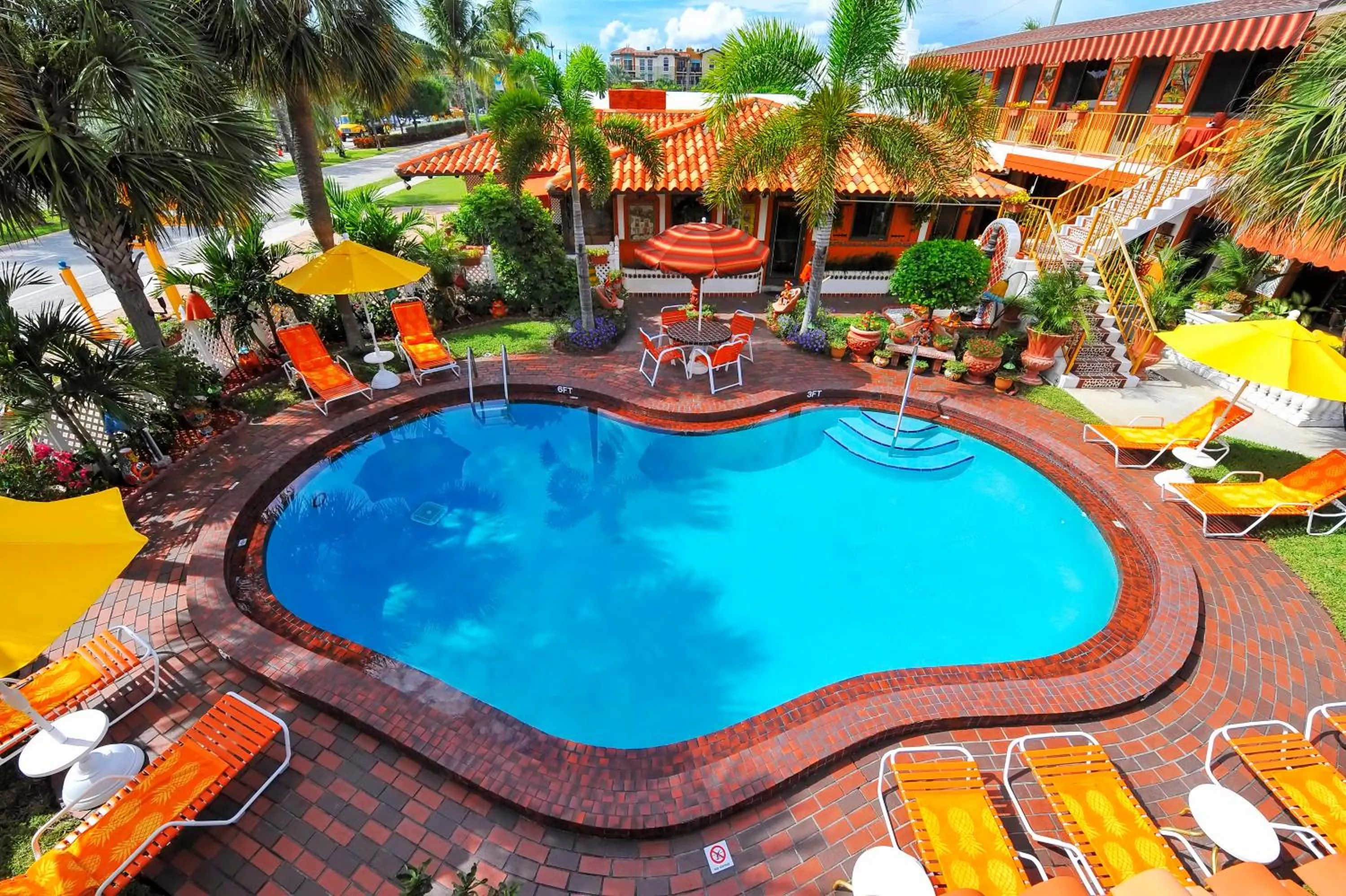 Day in Blue Seas Courtyard