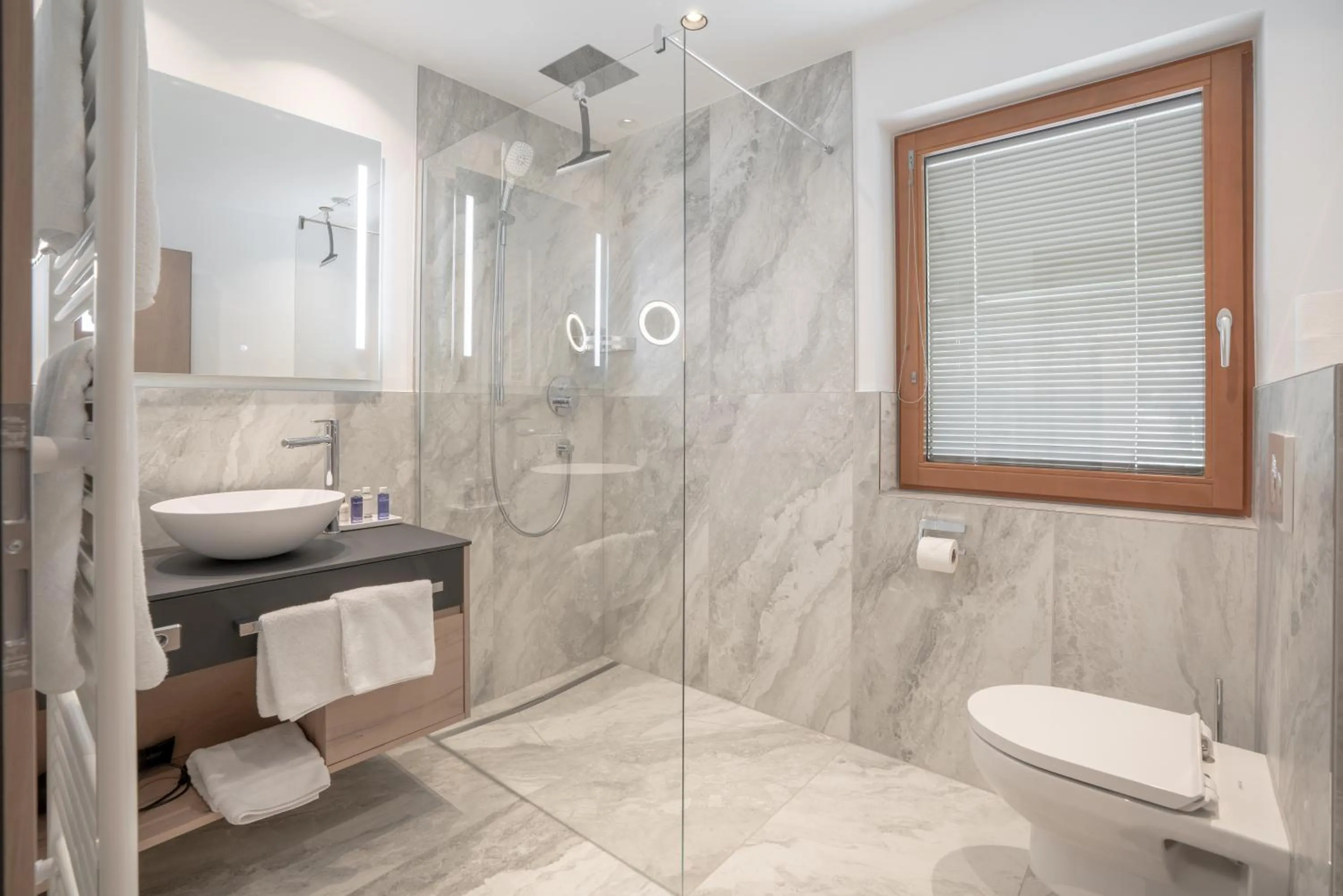 Bathroom in Chalet Madlein