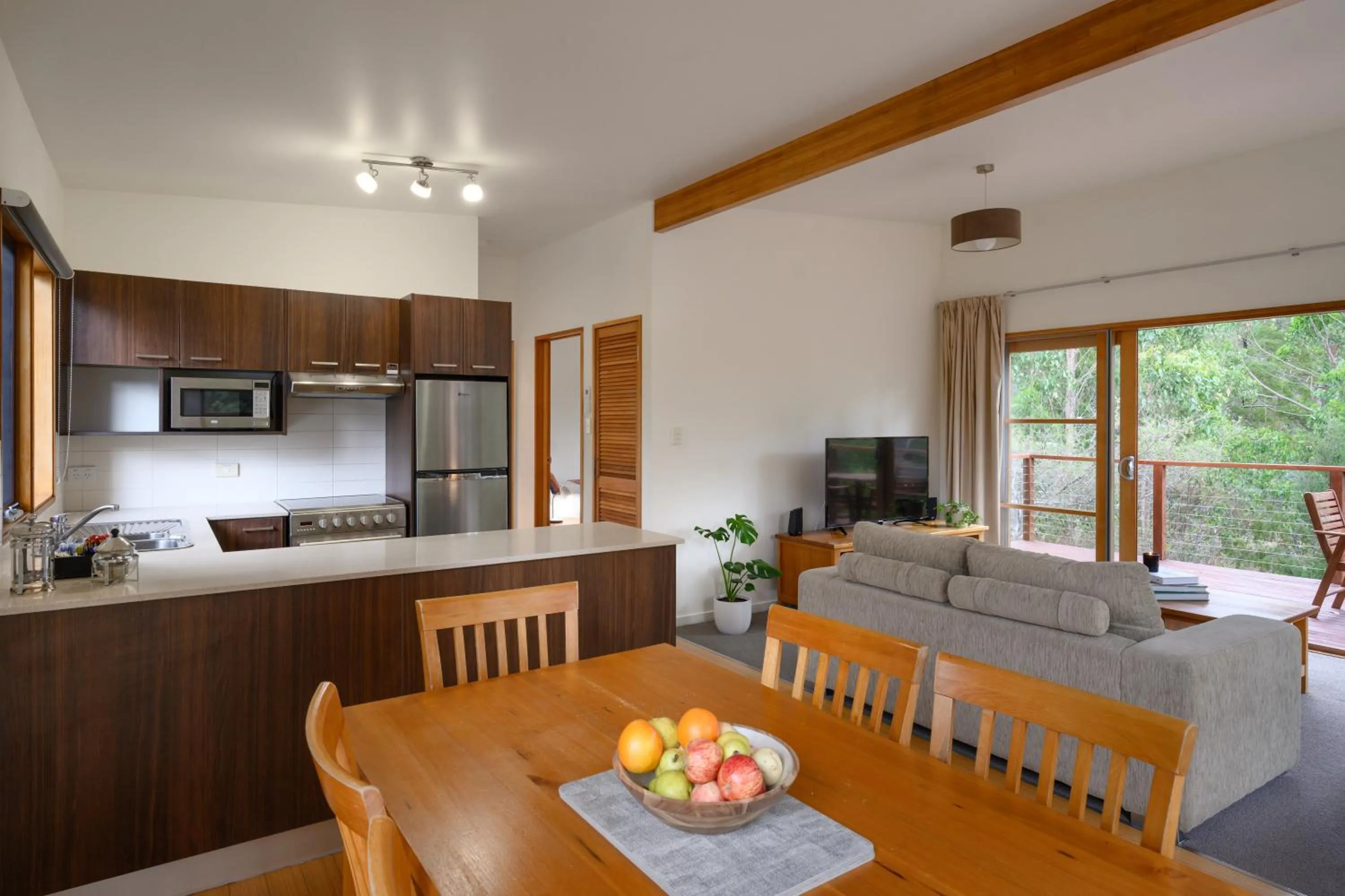 Dining area in Stewarts Bay Lodge