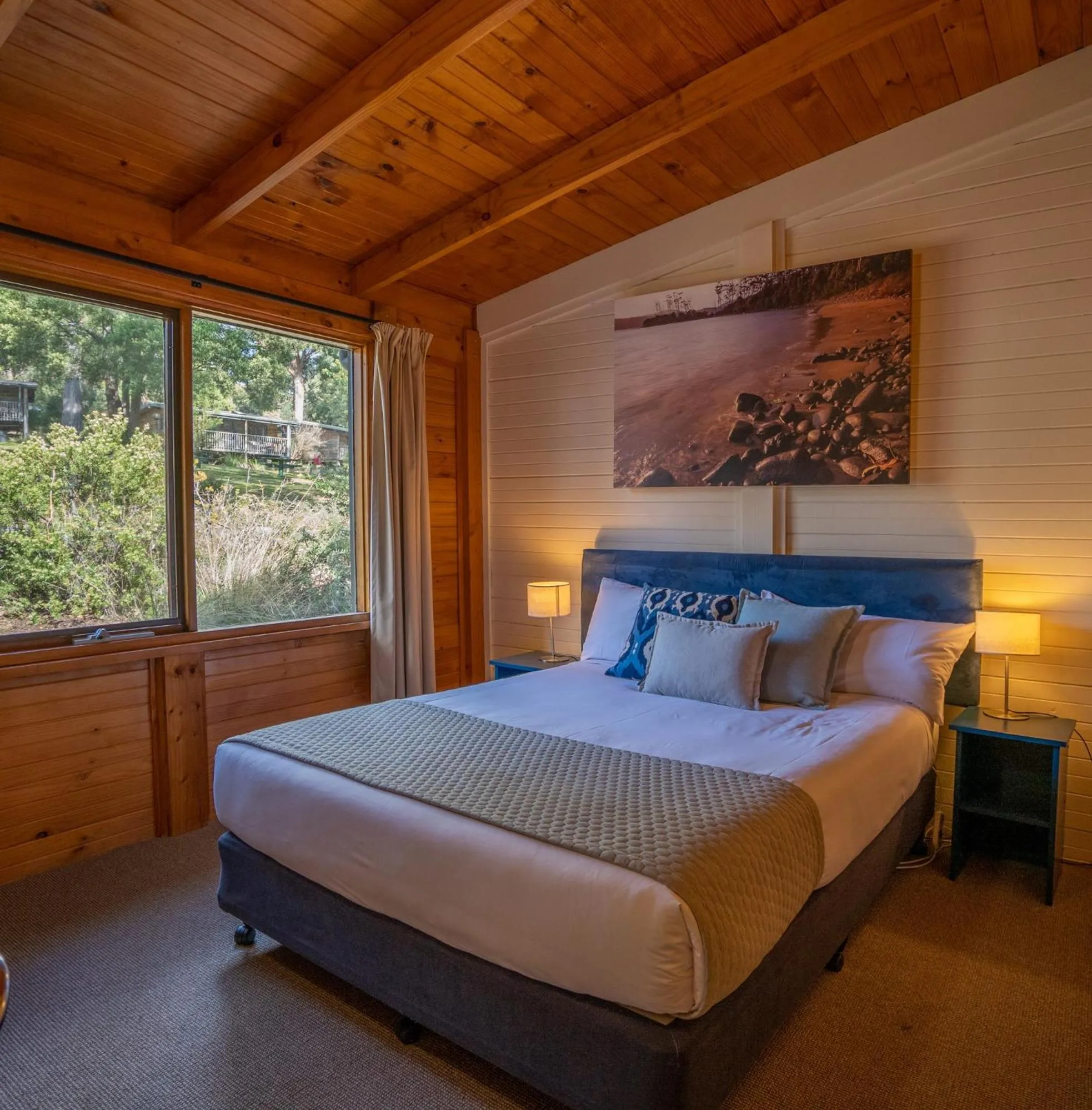 Bedroom, Bed in Stewarts Bay Lodge