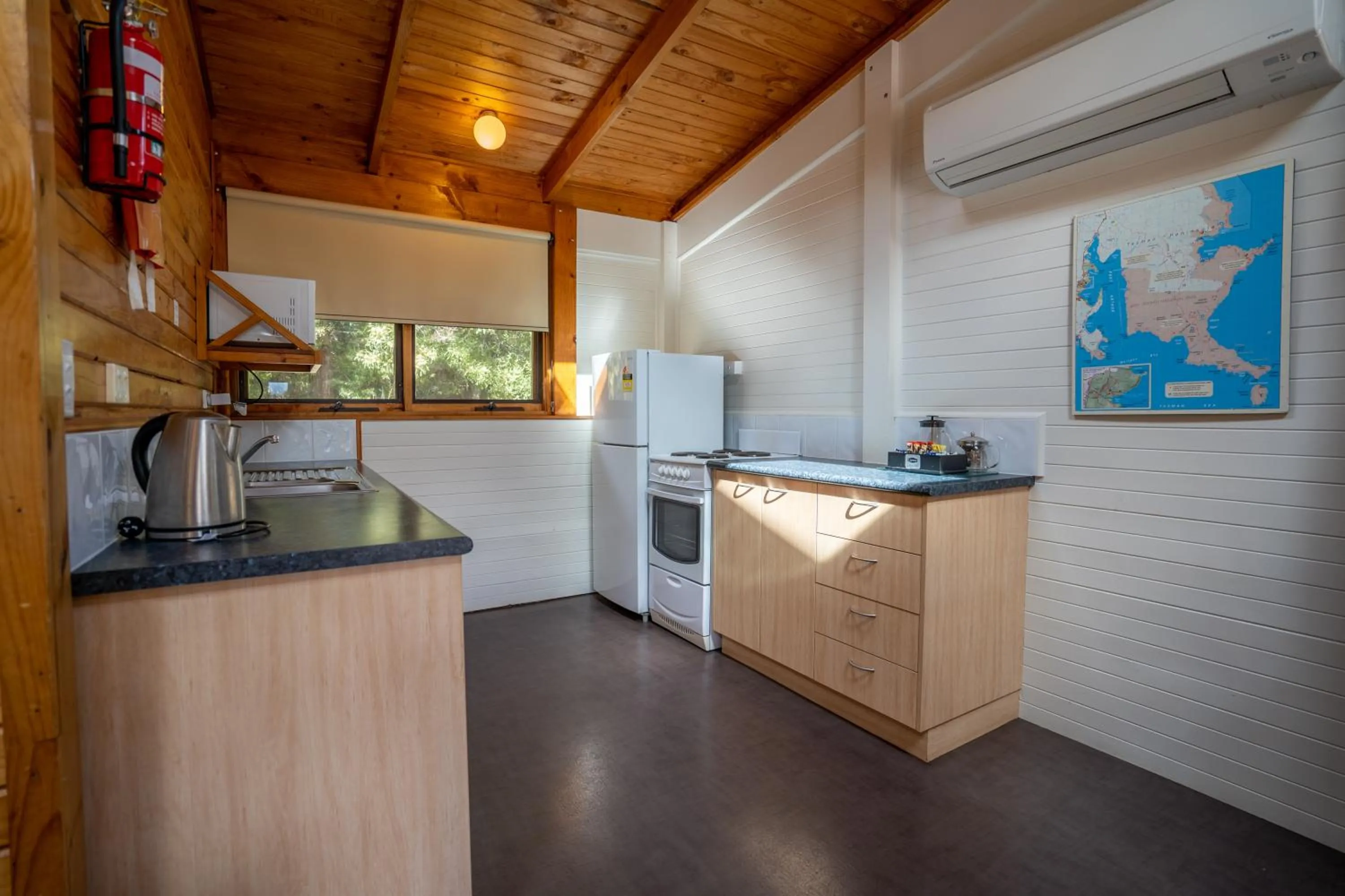 Kitchen or kitchenette in Stewarts Bay Lodge