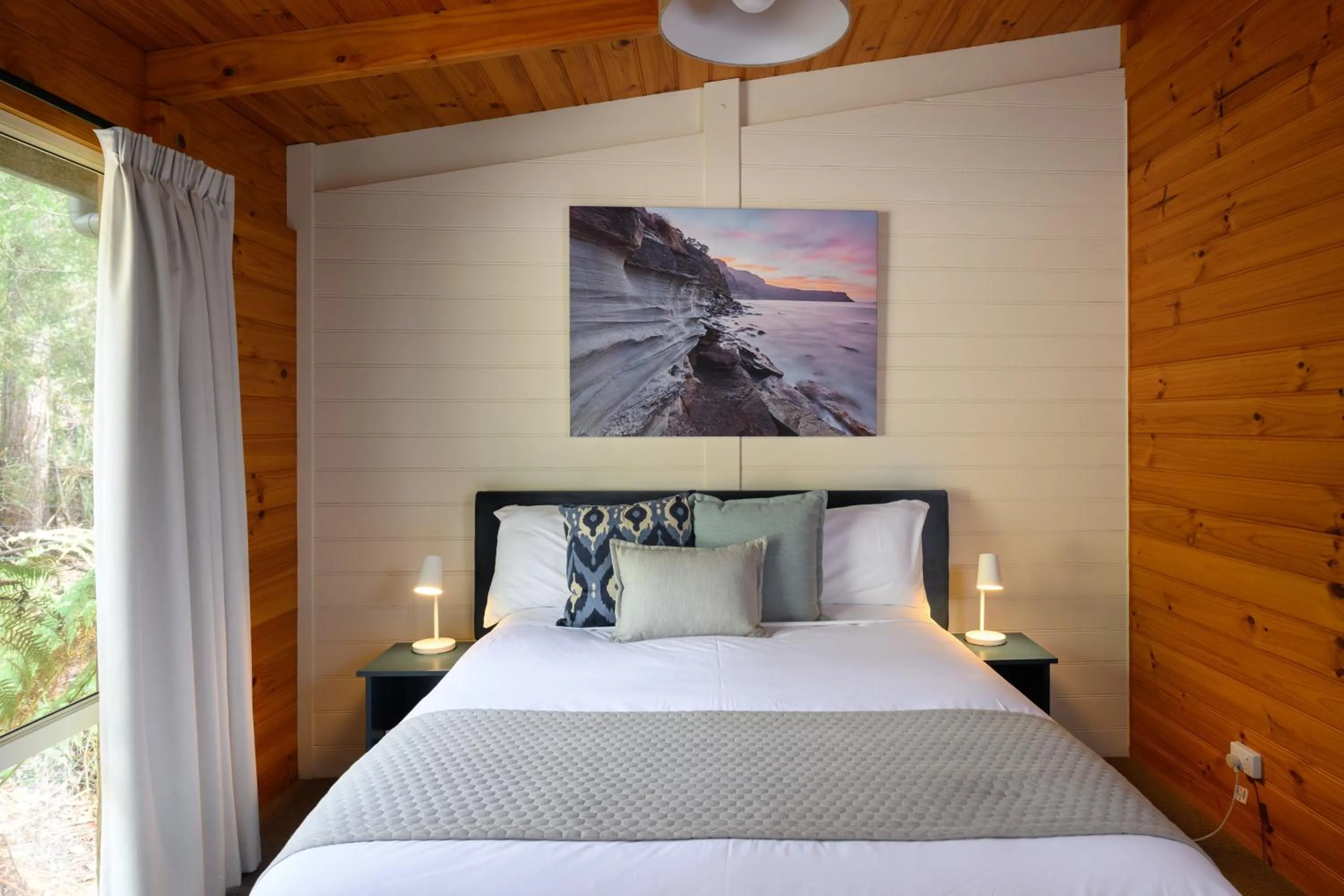 Bed in Stewarts Bay Lodge