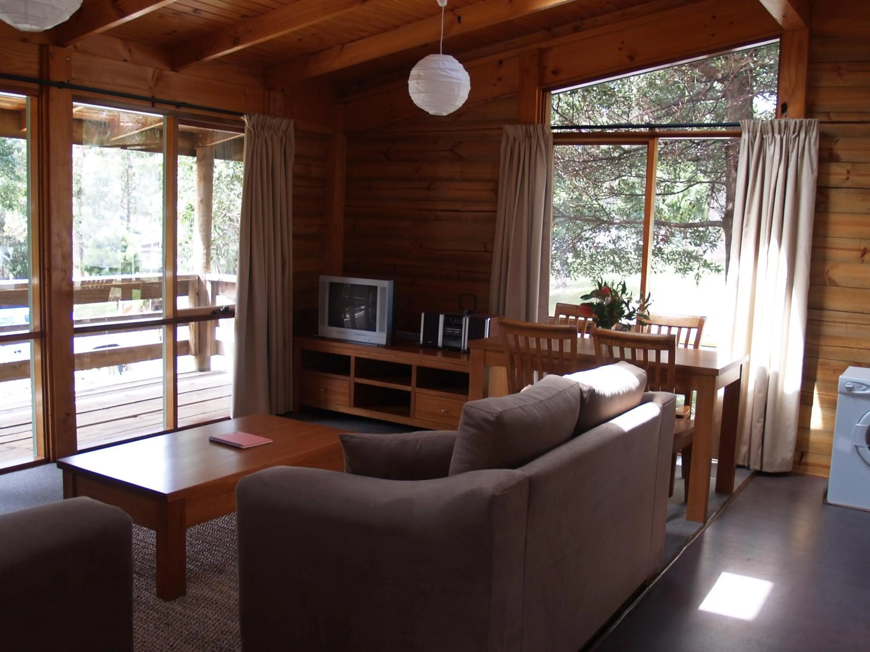 TV and multimedia in Stewarts Bay Lodge