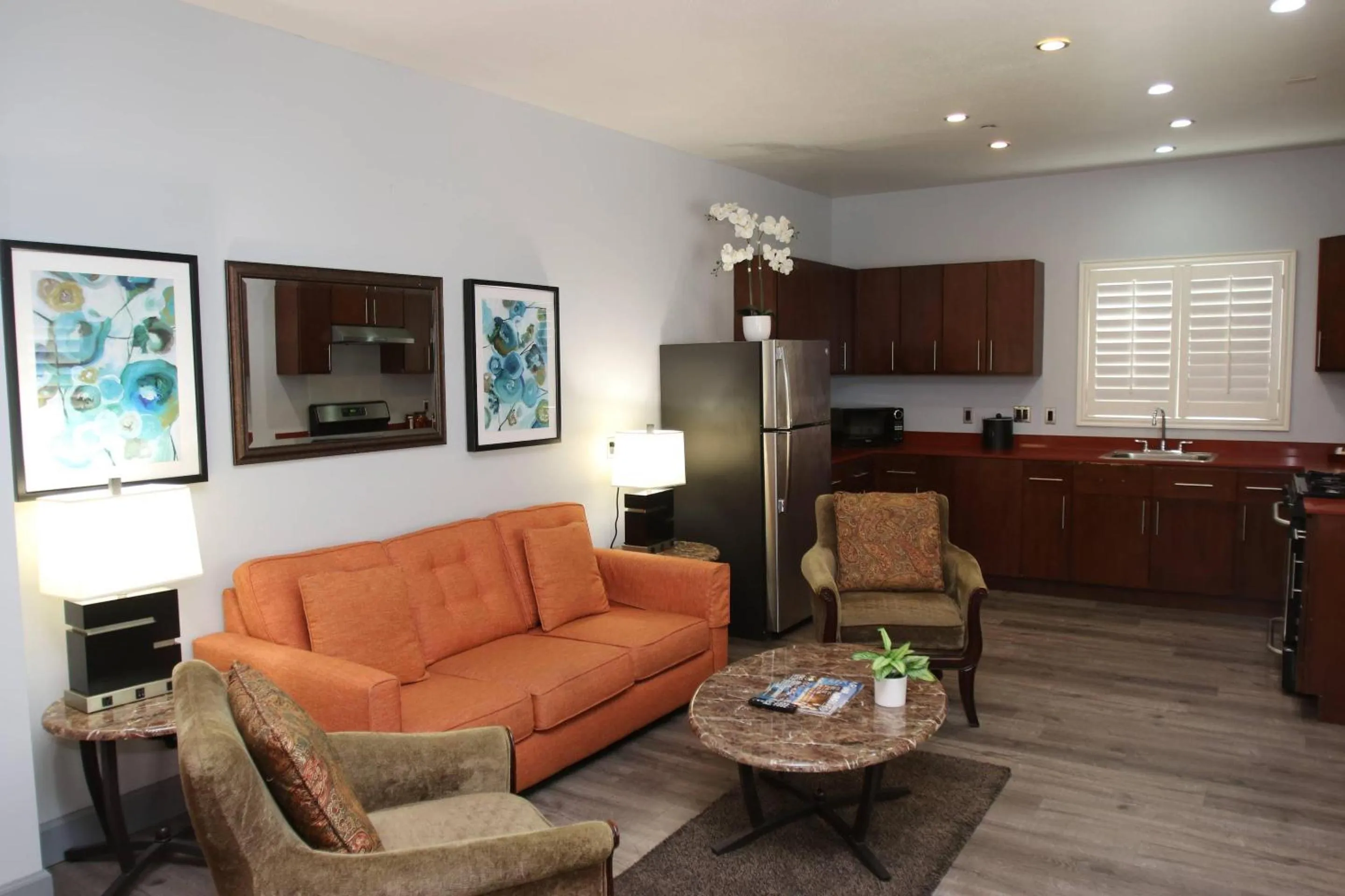 Bedroom in BLVD Hotel and Studios Universal-Hollywood, an Ascend Collection Hotel