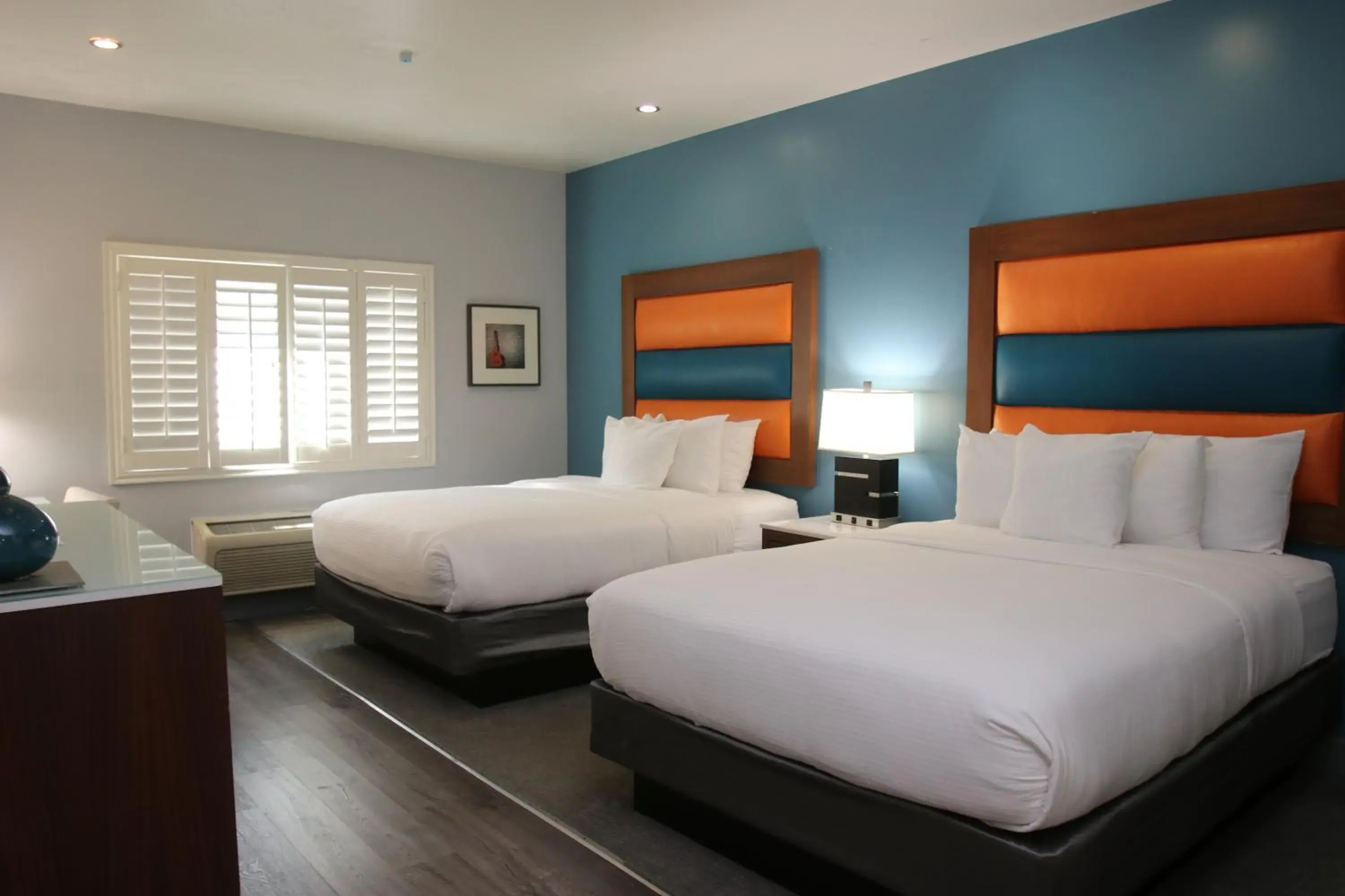 One Room Suite with Two Queen Beds and Living room - Non Smoking in BLVD Hotel and Studios Universal-Hollywood, an Ascend Collection Hotel One Room Suite with Two Queen Beds and Living room - Non Smoking in BLVD Hotel and Studios Universal-Hollywood, an Ascend Collection Hotel