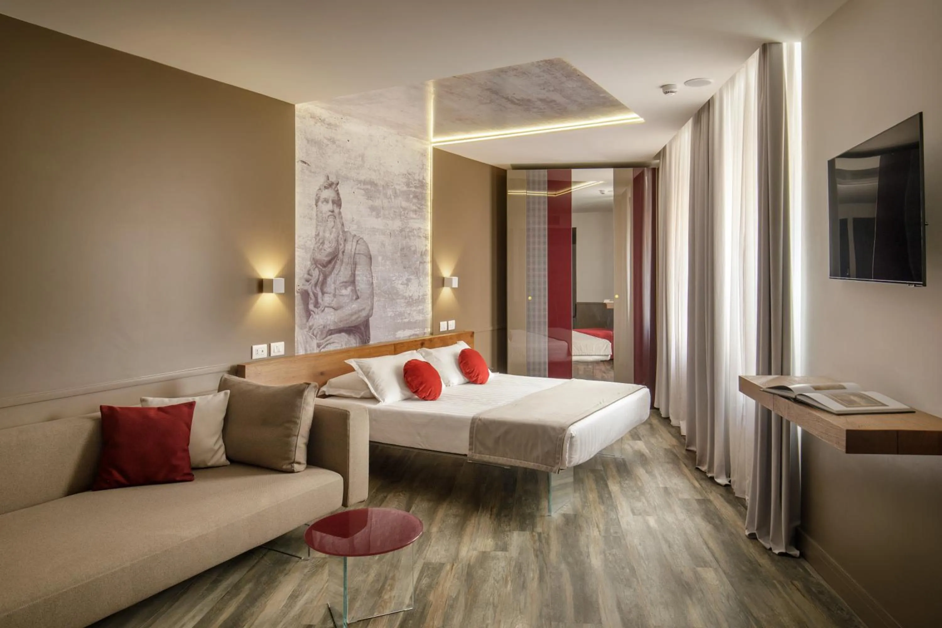 Photo of the whole room, Bed in Hotel Regno