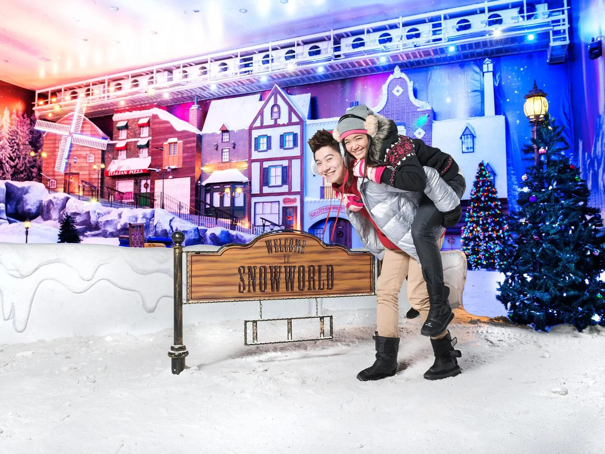 Guests in Resorts World Genting - First World Hotel