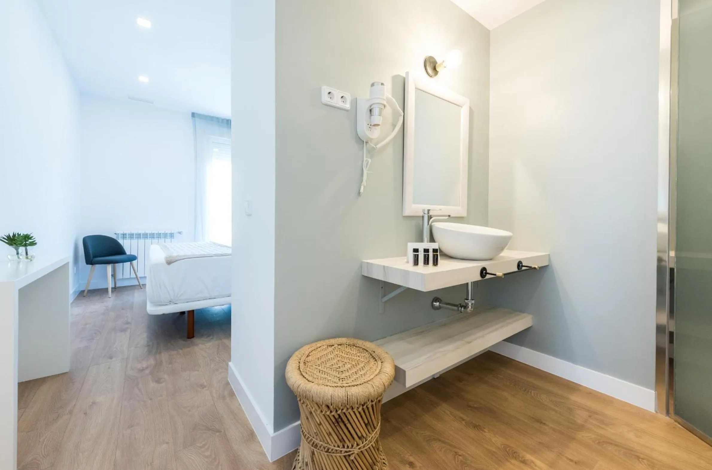 Bathroom in Plaza de España Skyline