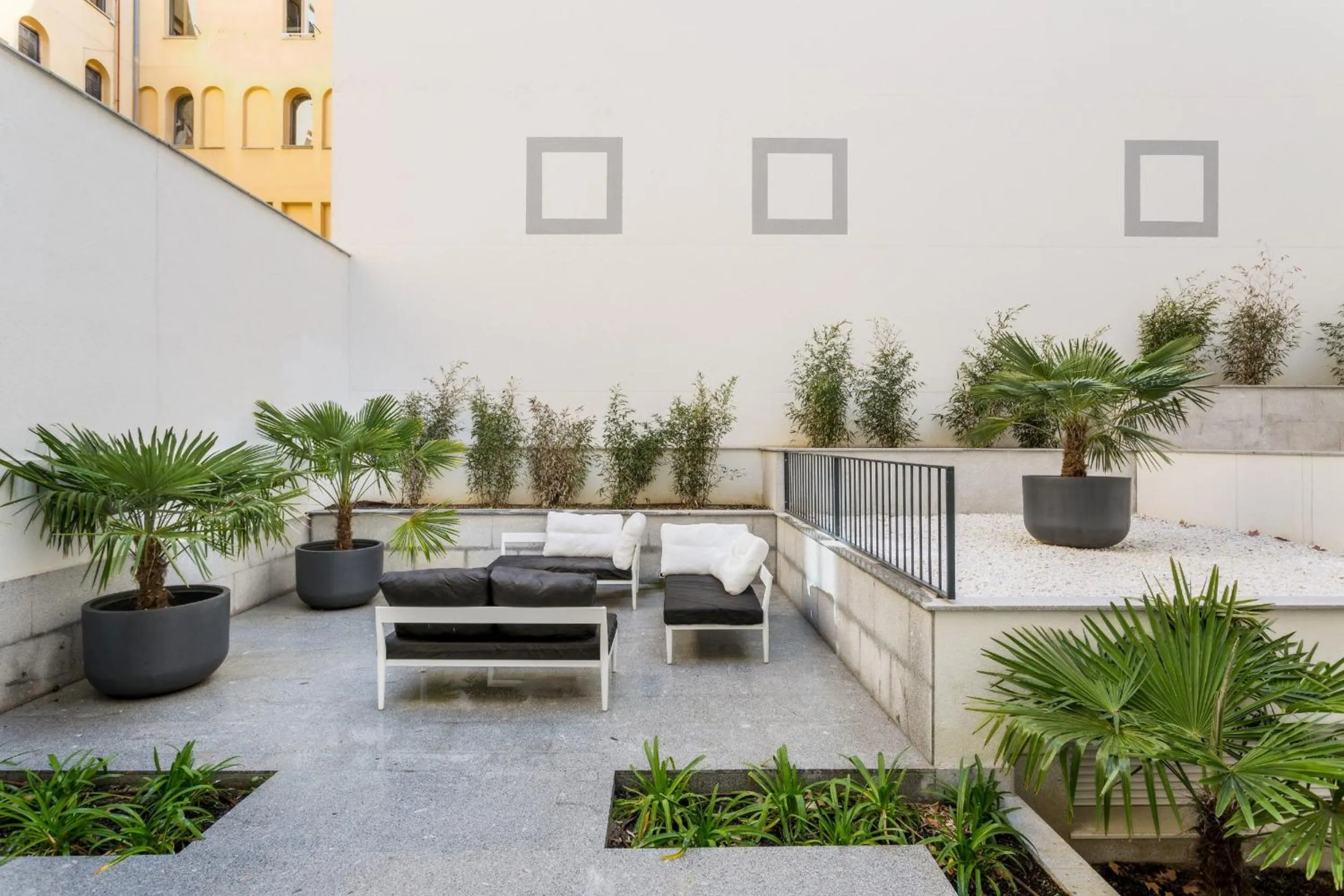 Patio in Plaza de España Skyline