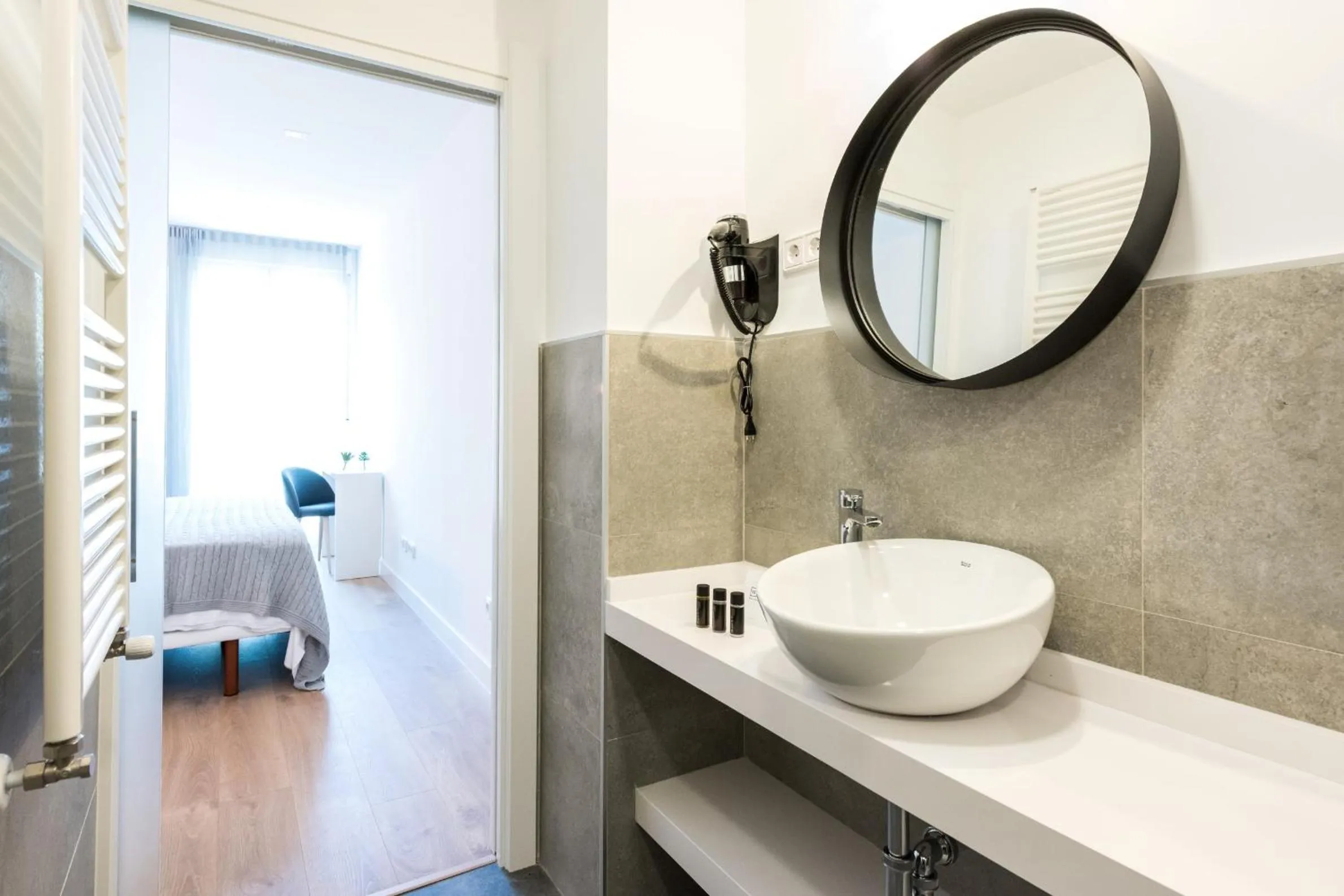 Bathroom in Plaza de España Skyline