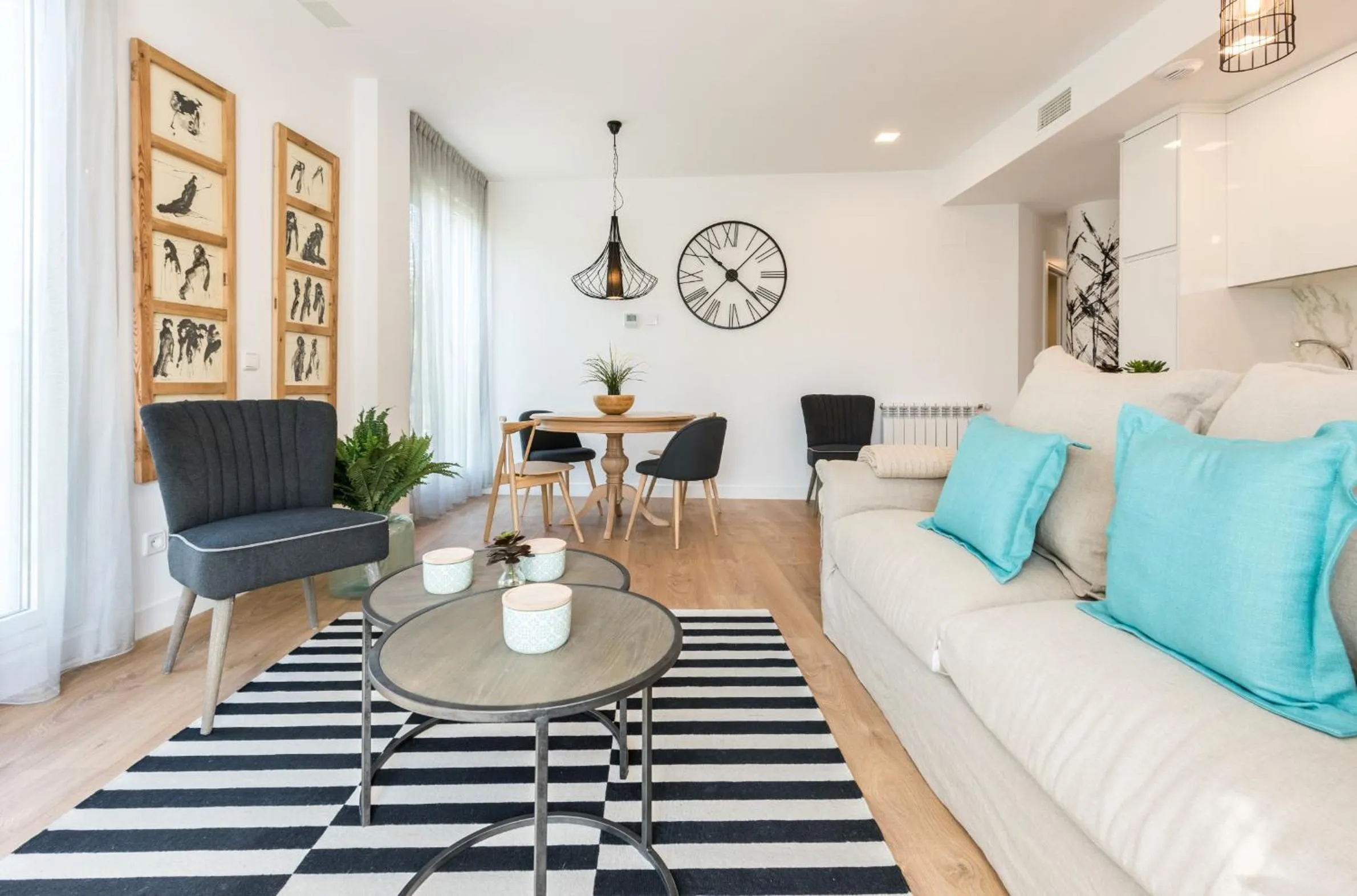 Living room in Plaza de España Skyline