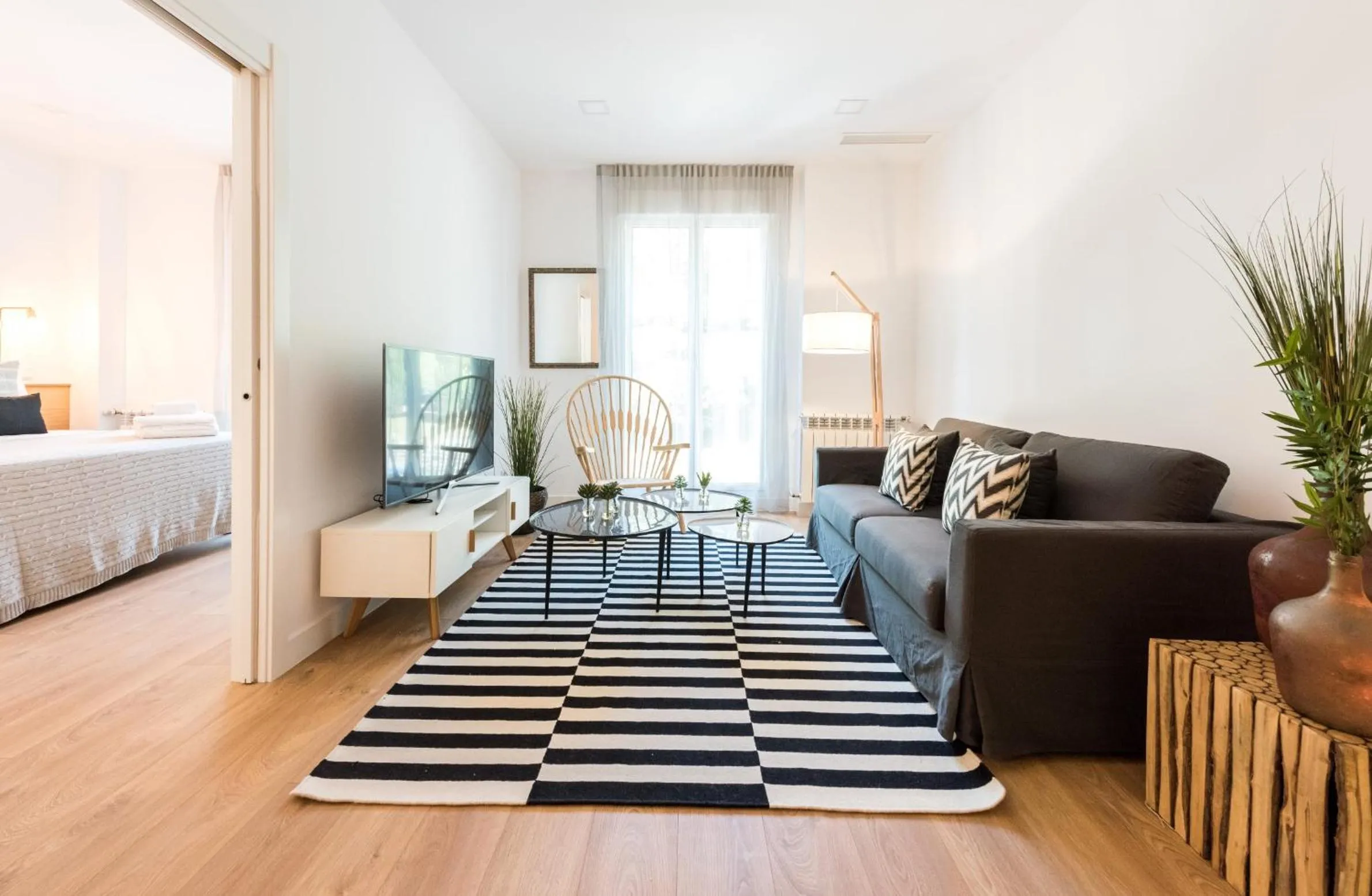 TV and multimedia, Bed in Plaza de España Skyline