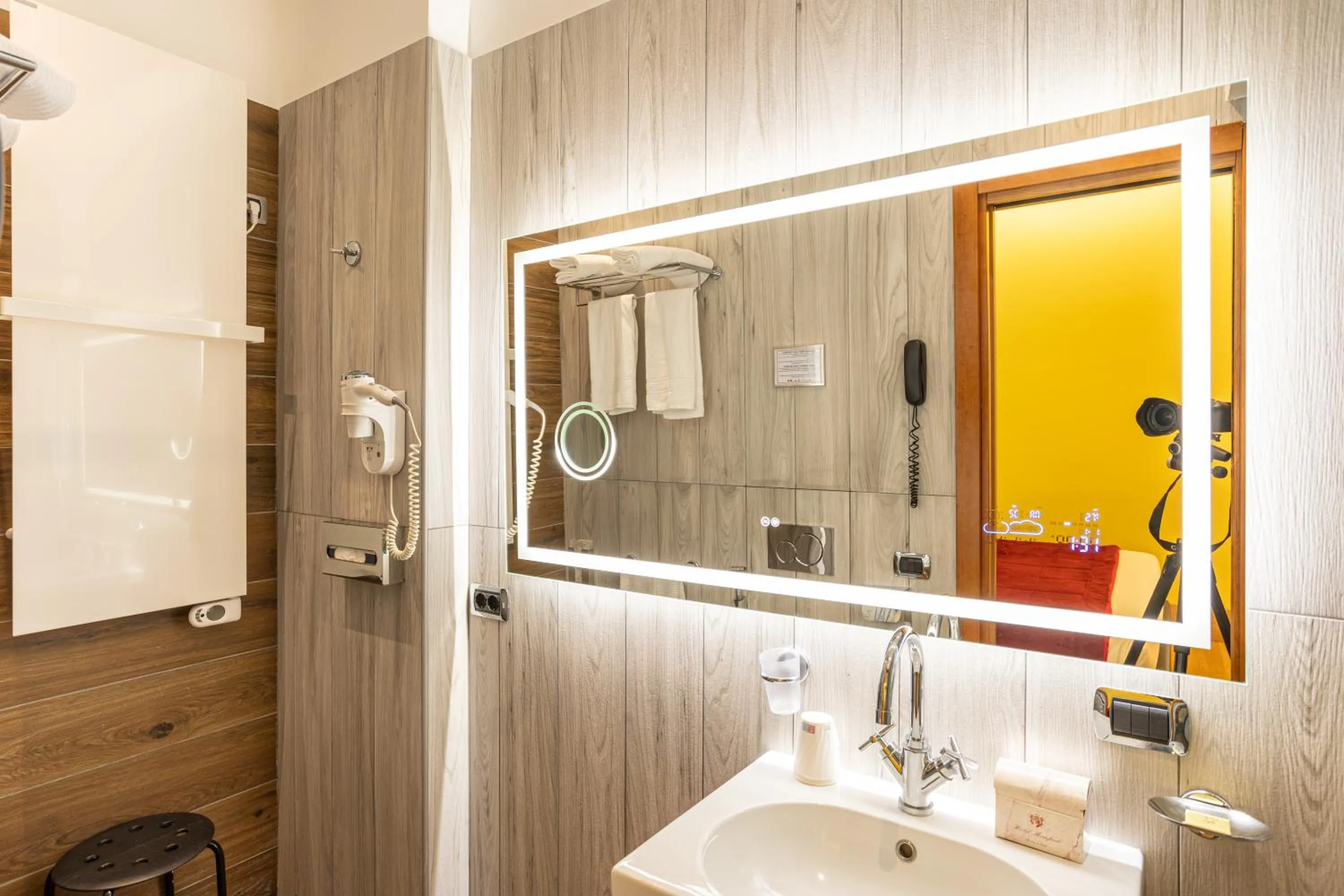 Bathroom in Hotel Manfredi Suite In Rome