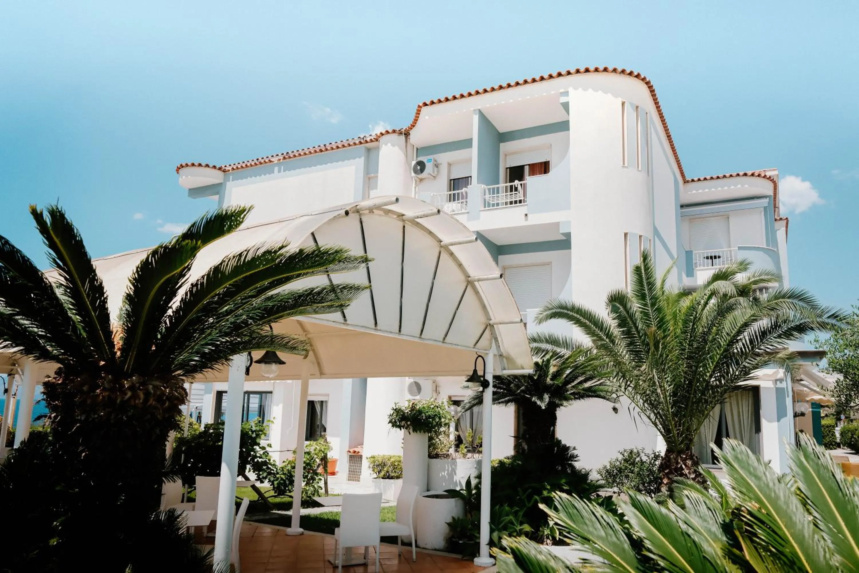 Property building in Hotel Mediterraneo Sapri