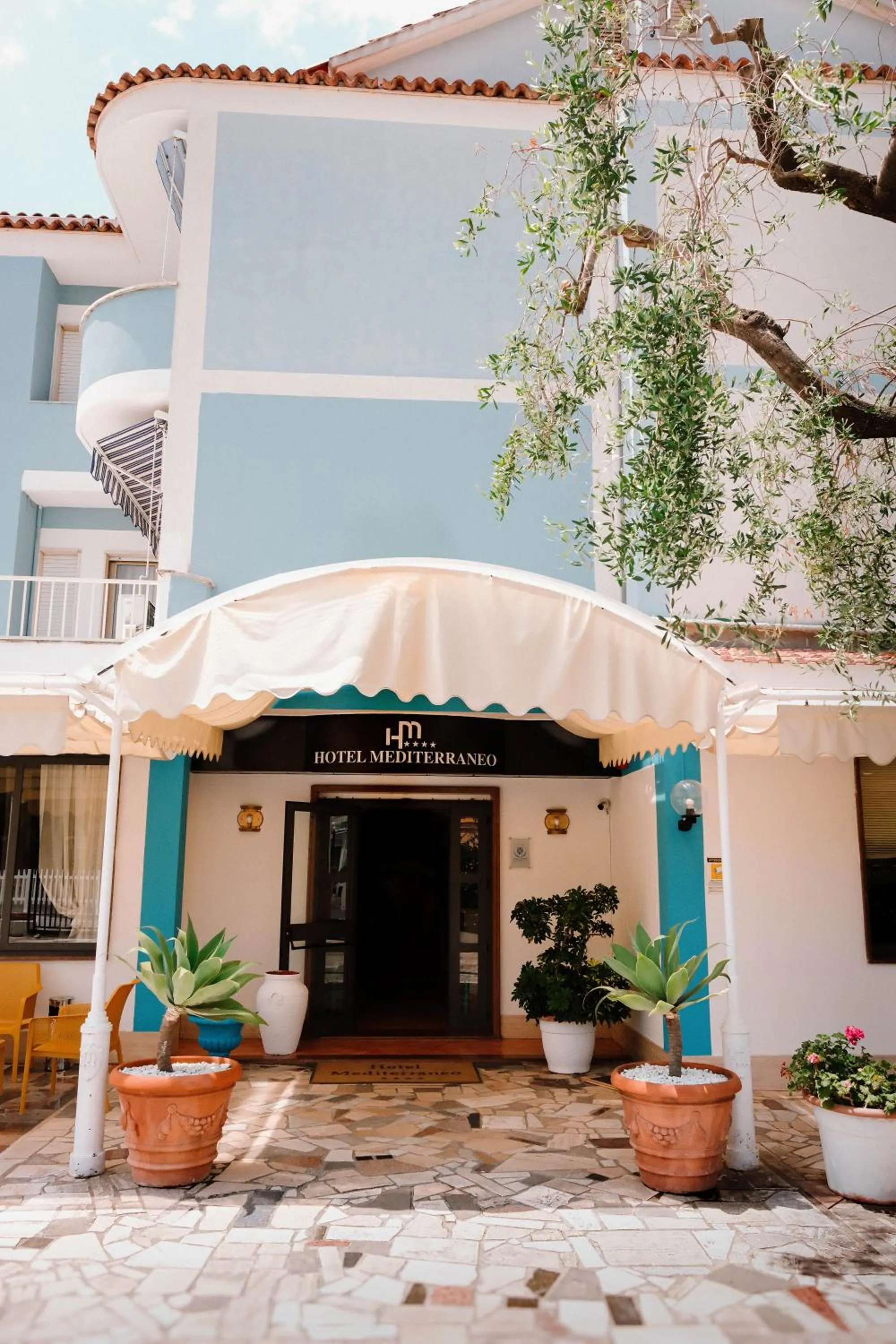 Property building in Hotel Mediterraneo Sapri