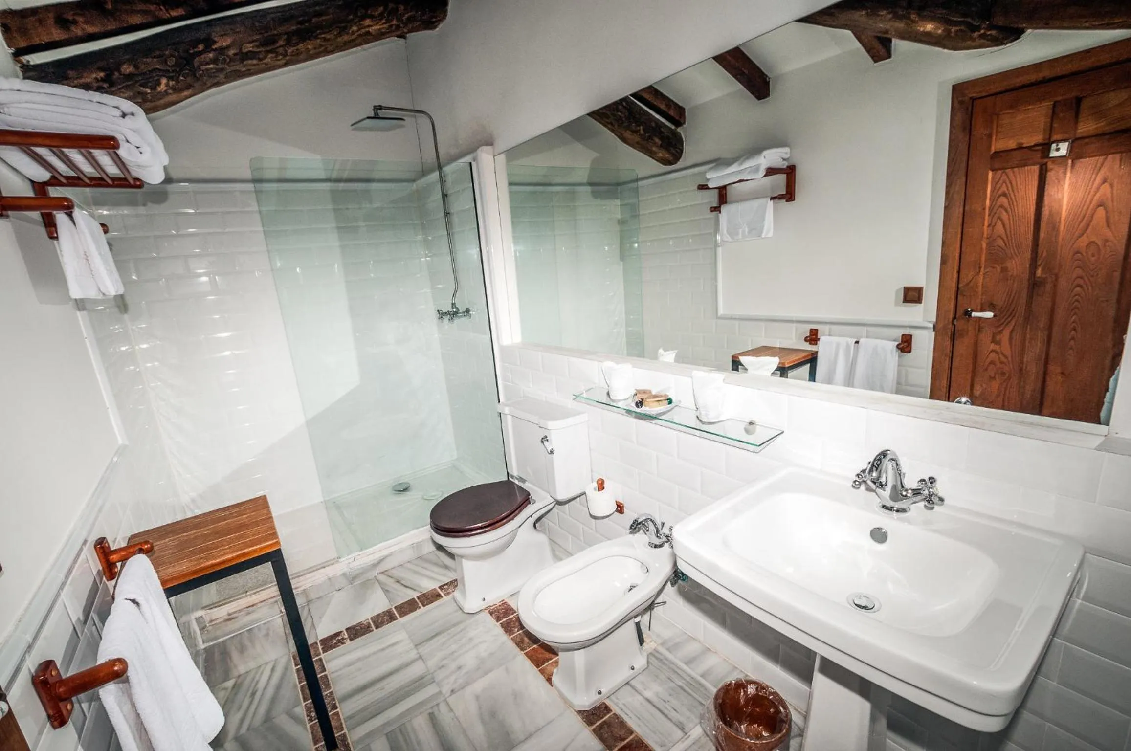 Bathroom in Casa Grande de Rosende