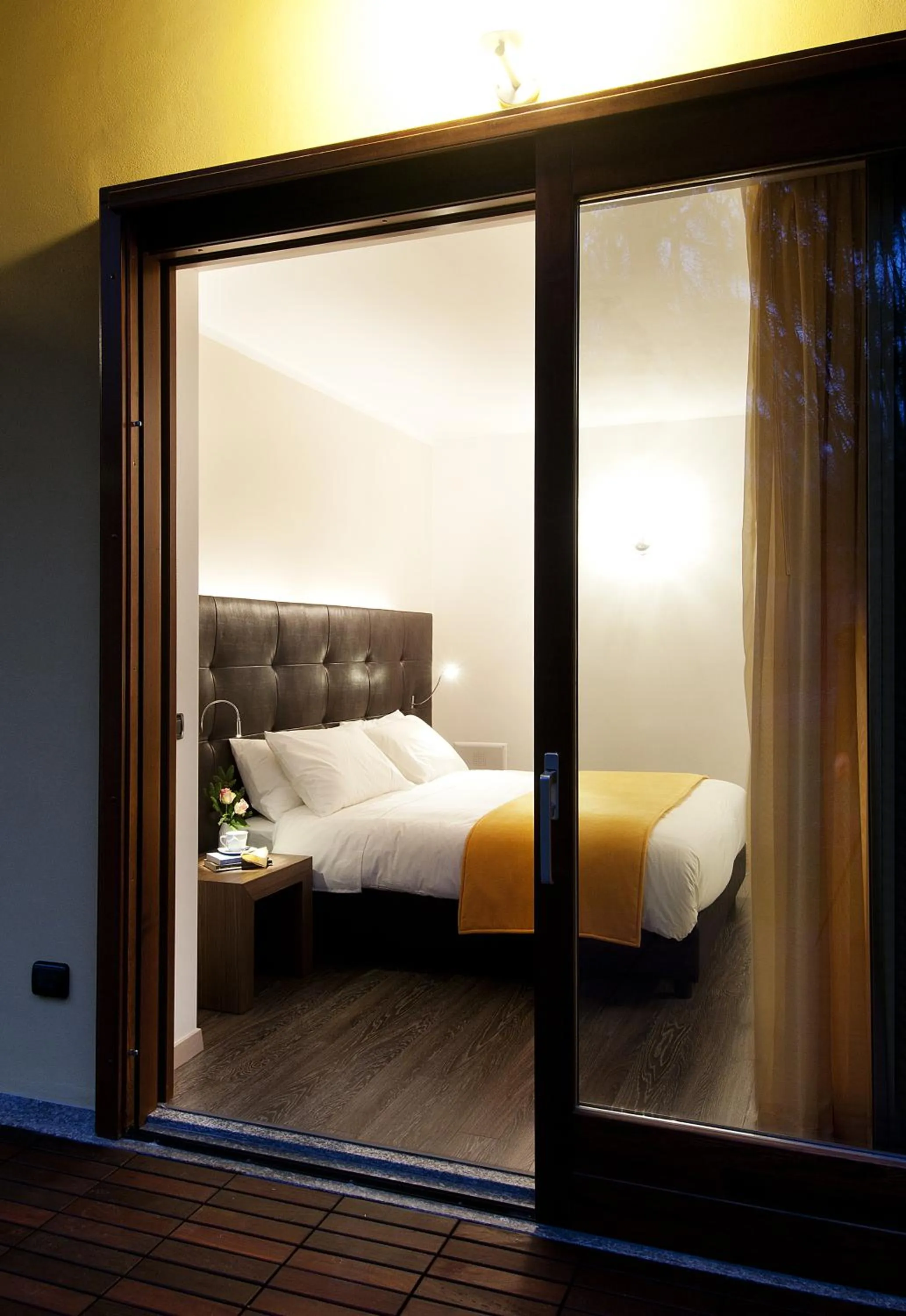 Patio, Bed in Bed&Garden