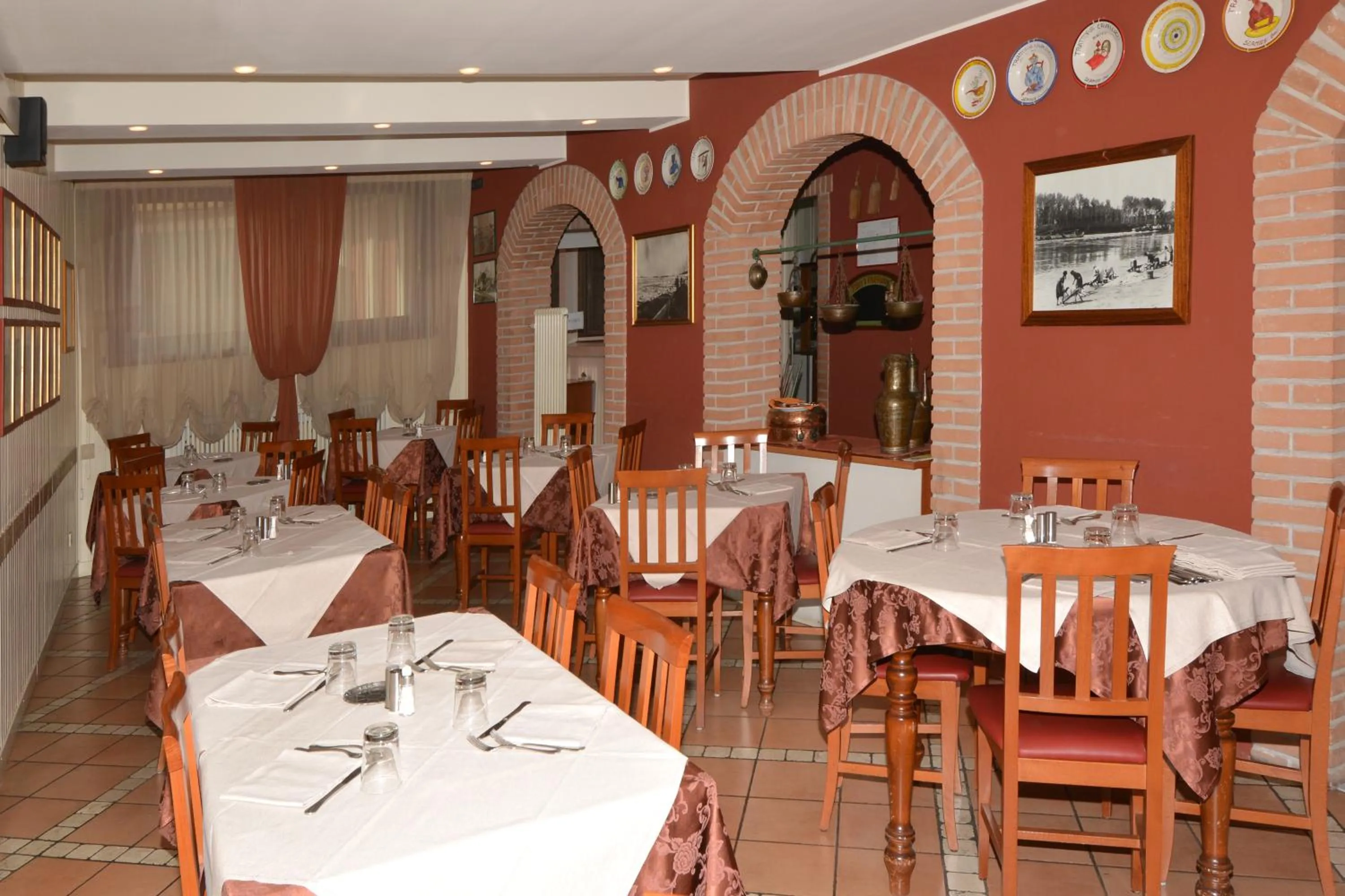 Restaurant/places to eat in Albergo Cavallucci