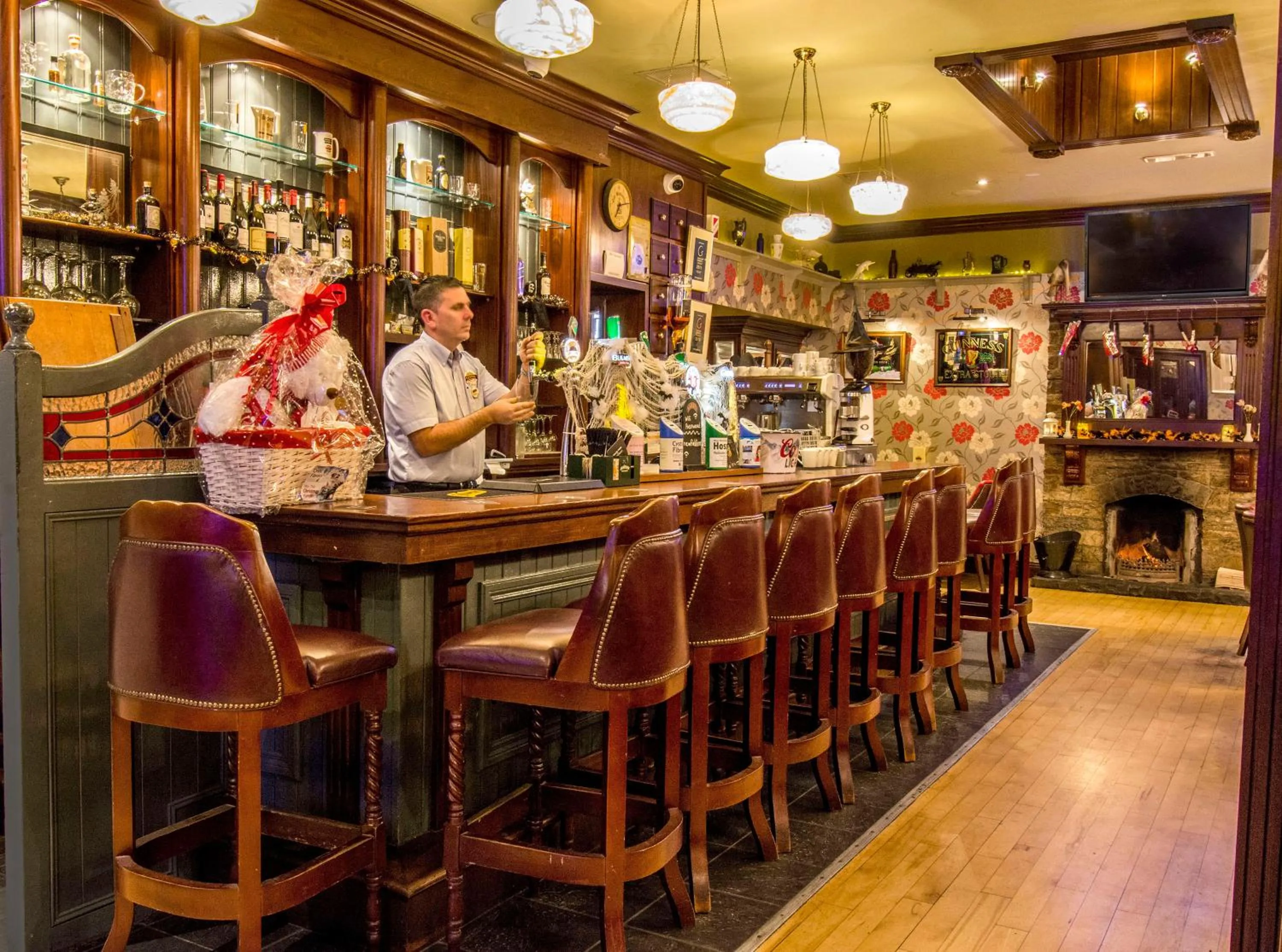 Nevins Newfield Inn Ltd