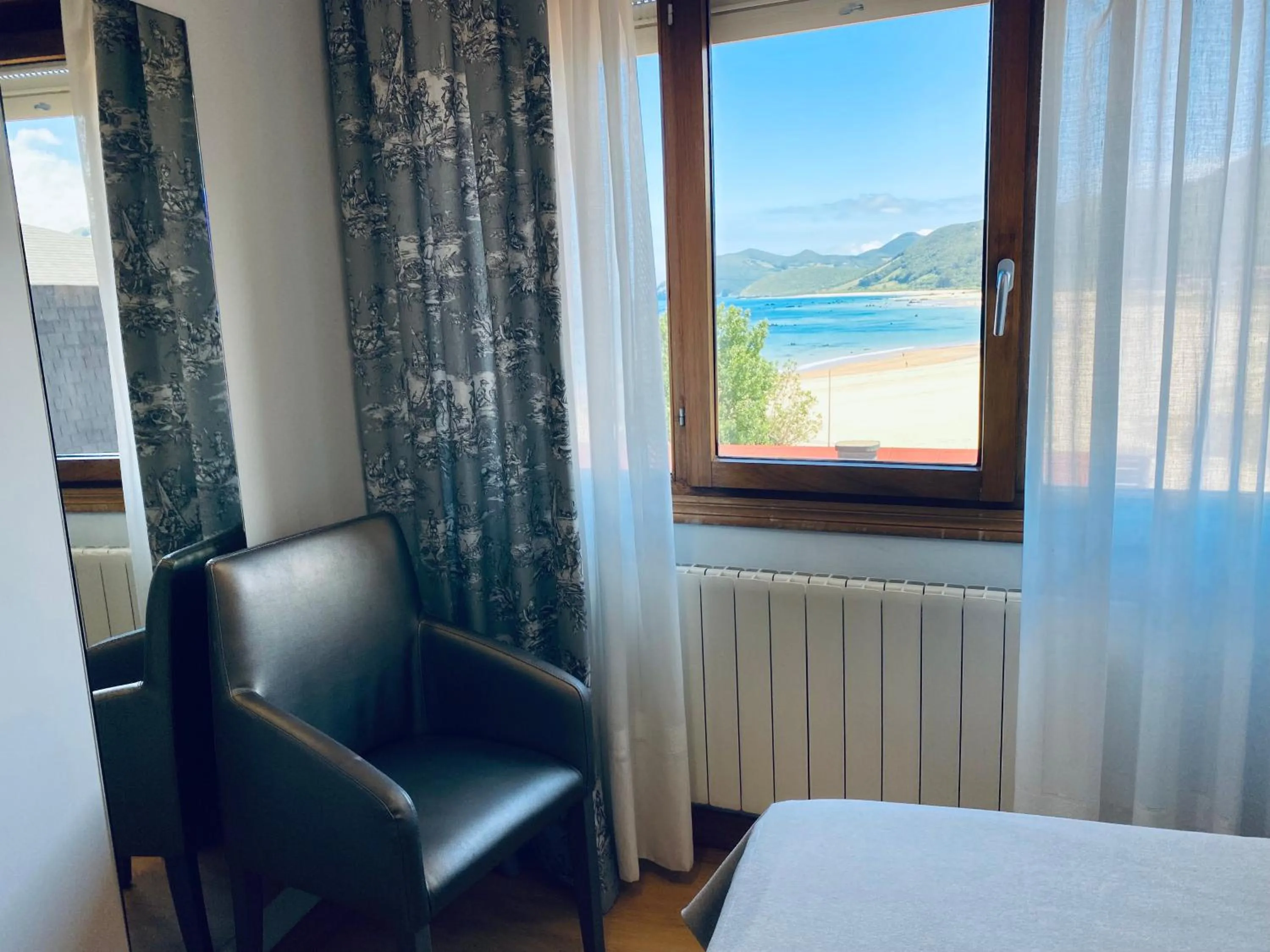 Photo of the whole room, Bed in Hotel Las Olas