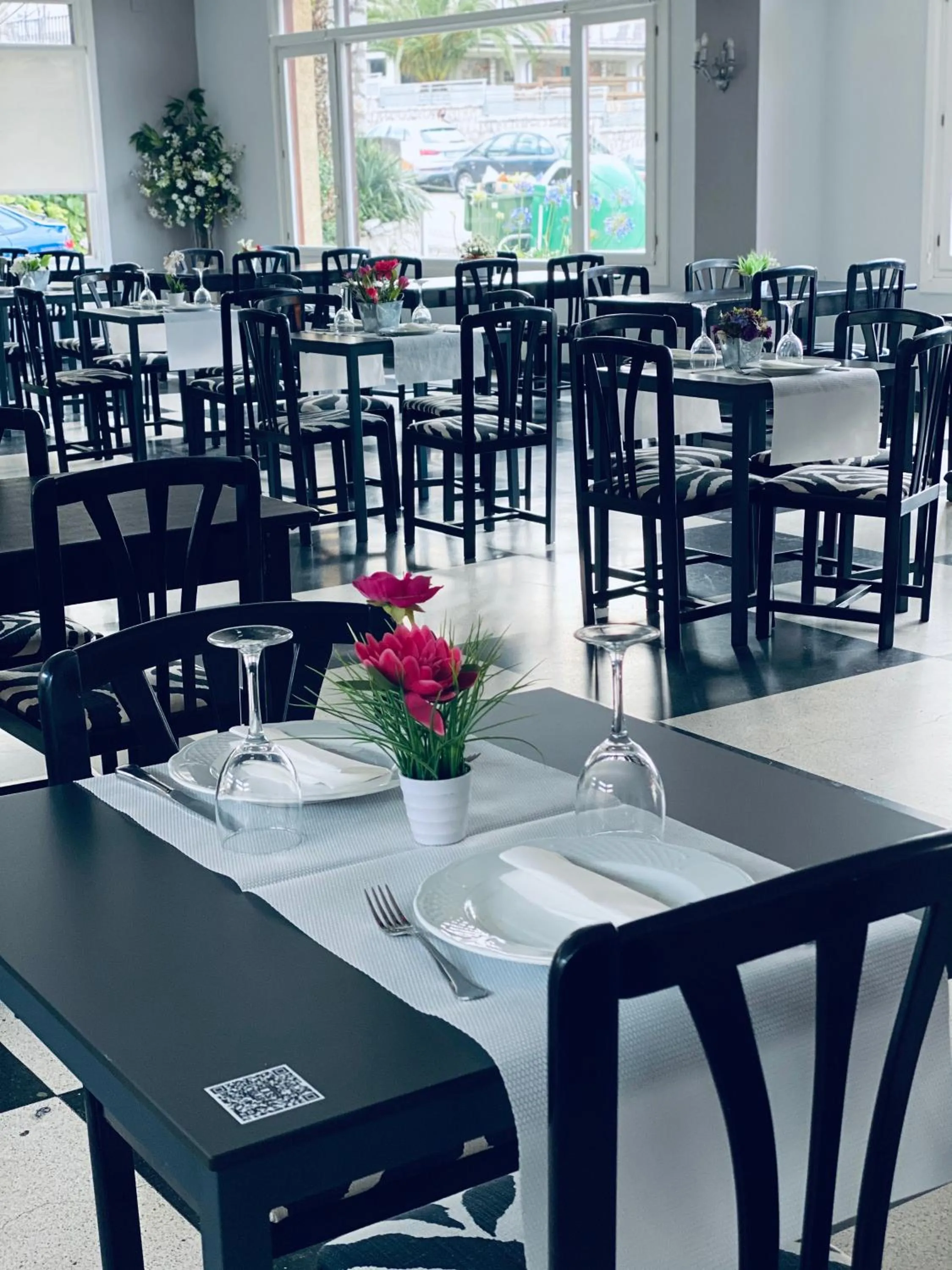 Restaurant/places to eat in Hotel Las Olas