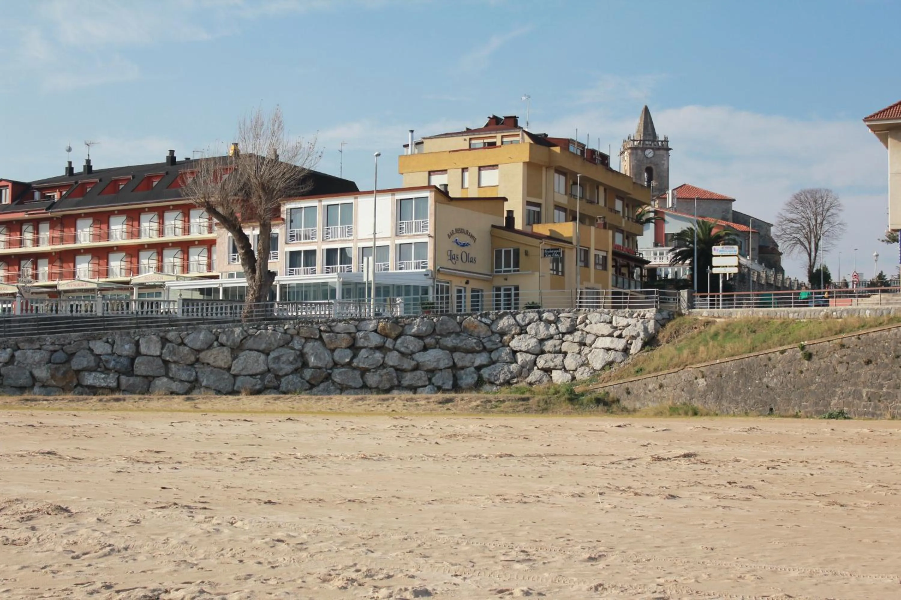 Facade/entrance in Hotel Las Olas