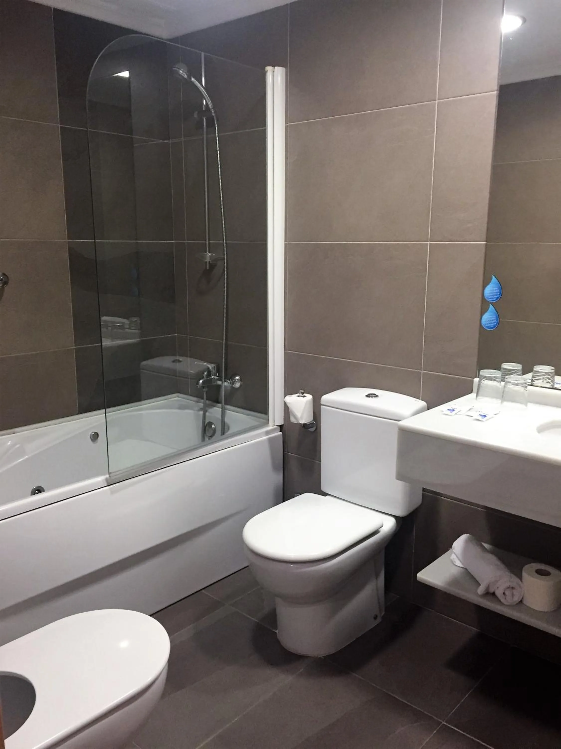 Bathroom in Hotel Las Olas