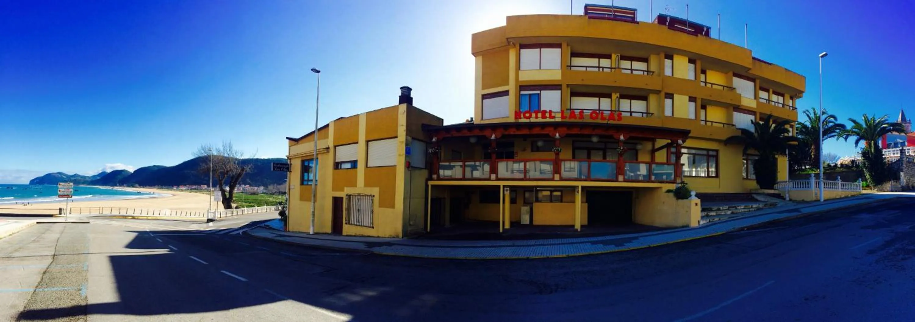 Property building in Hotel Las Olas