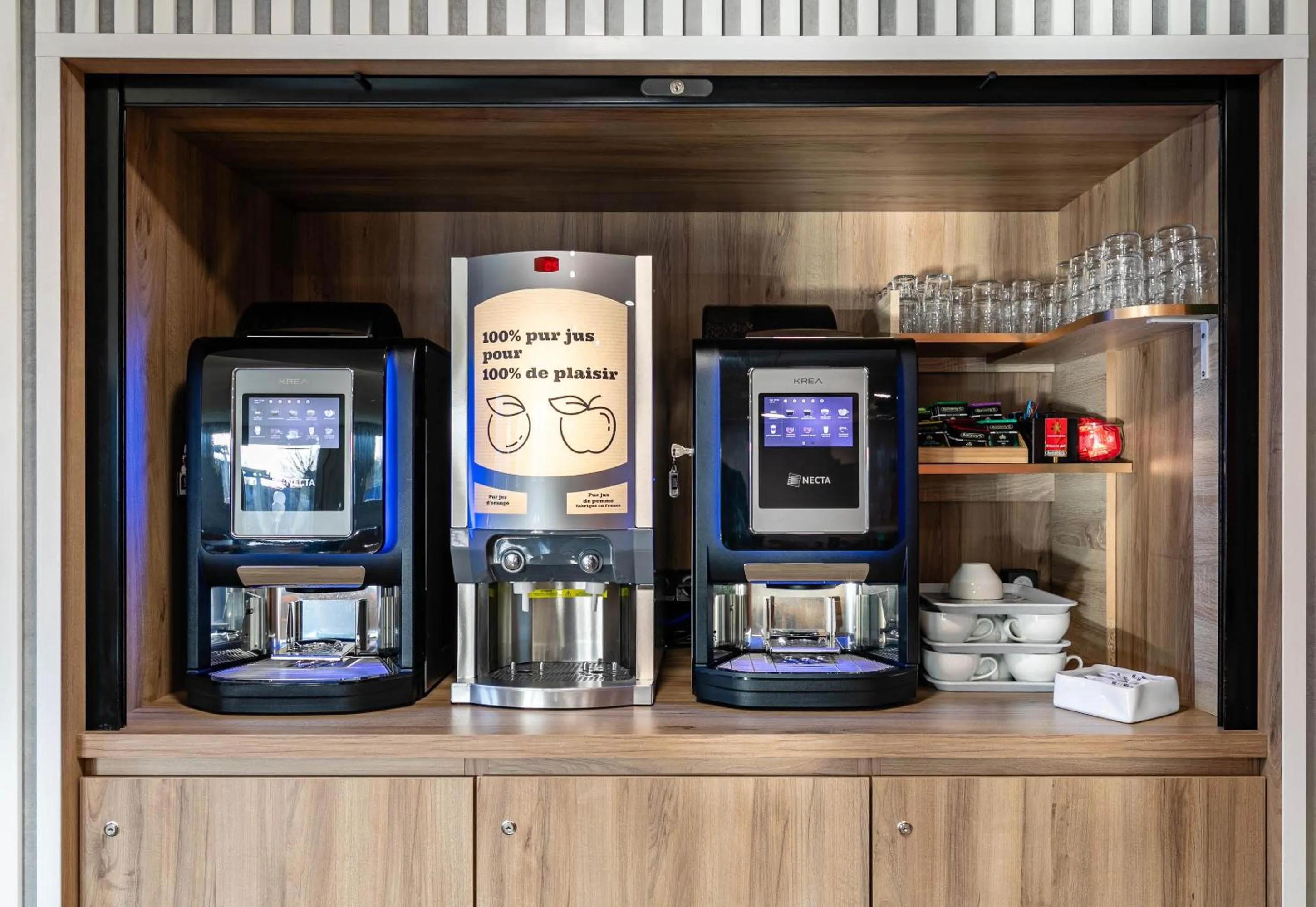 Breakfast in B&B HOTEL Colmar Lumière