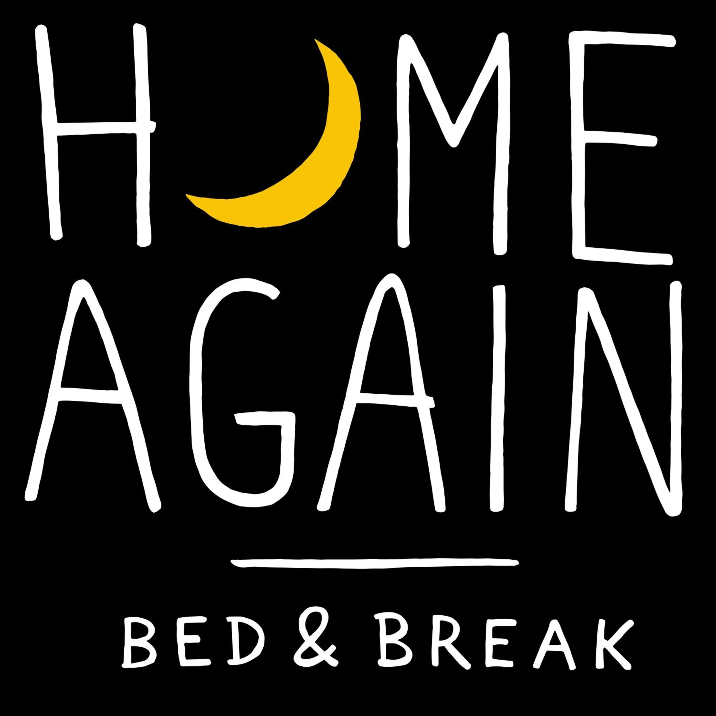 Bed in Home Again Apartments Nygata 1