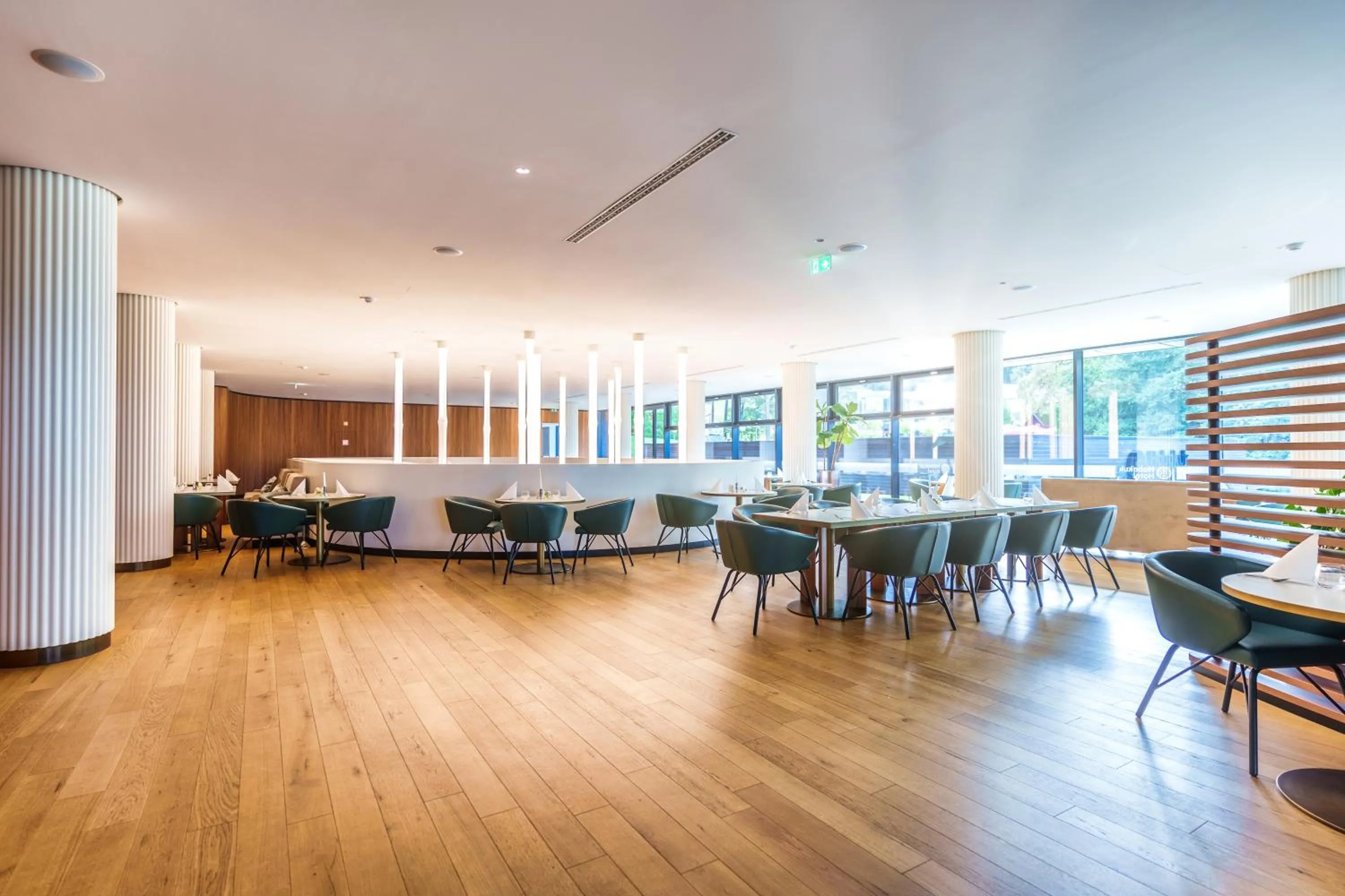 Restaurant/places to eat in HABAKUK Wellness & Event Hotel