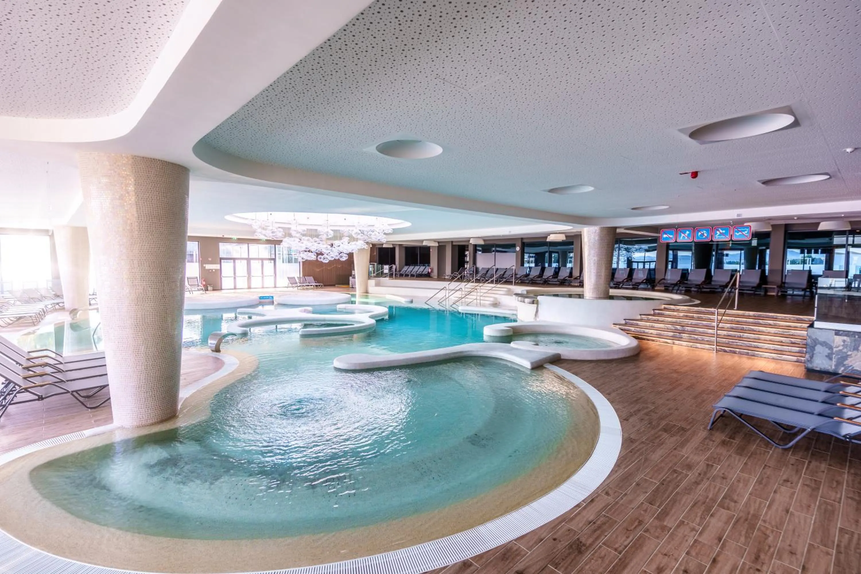 Swimming pool in HABAKUK Wellness & Event Hotel
