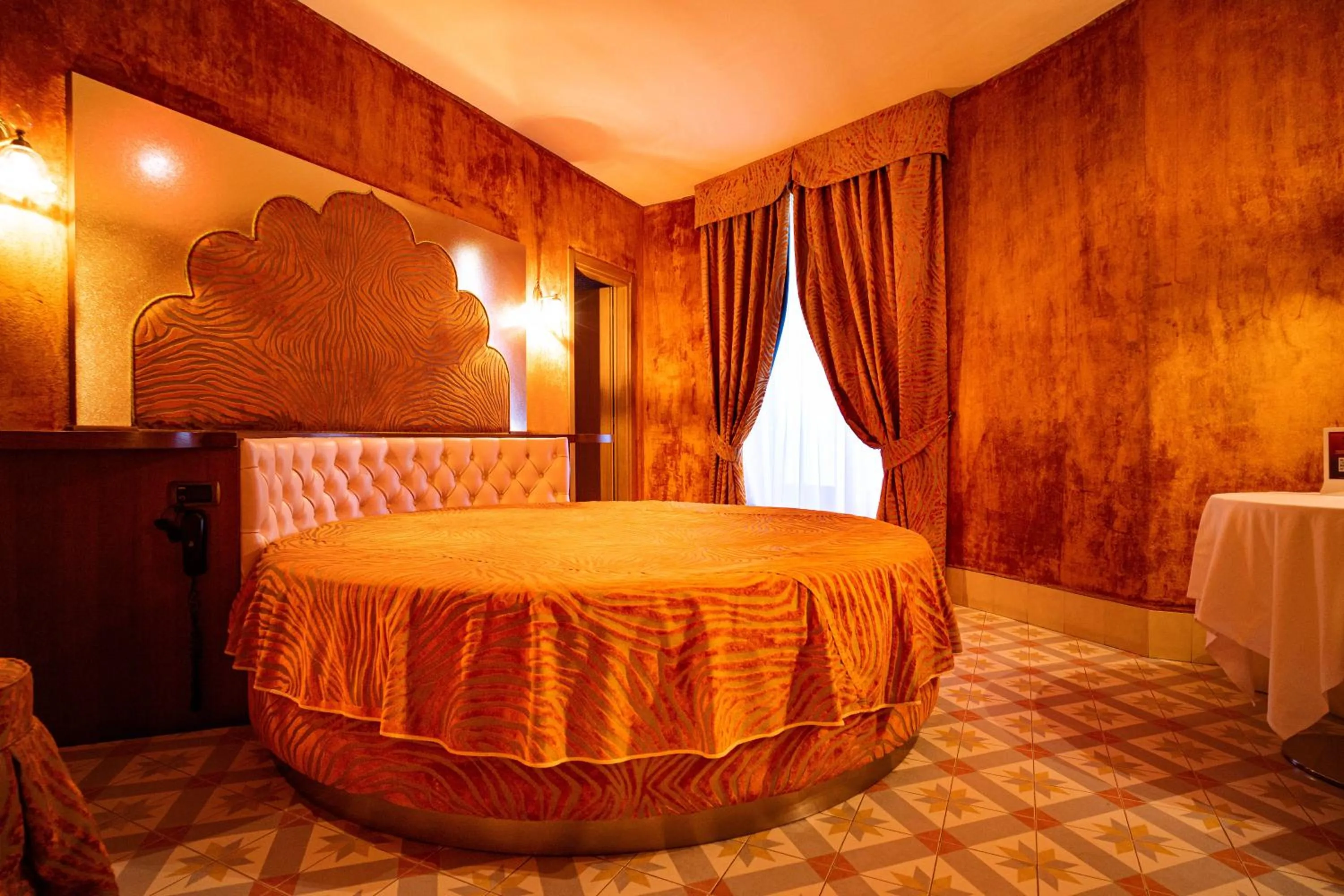 Bed in Marcantonio Hotel