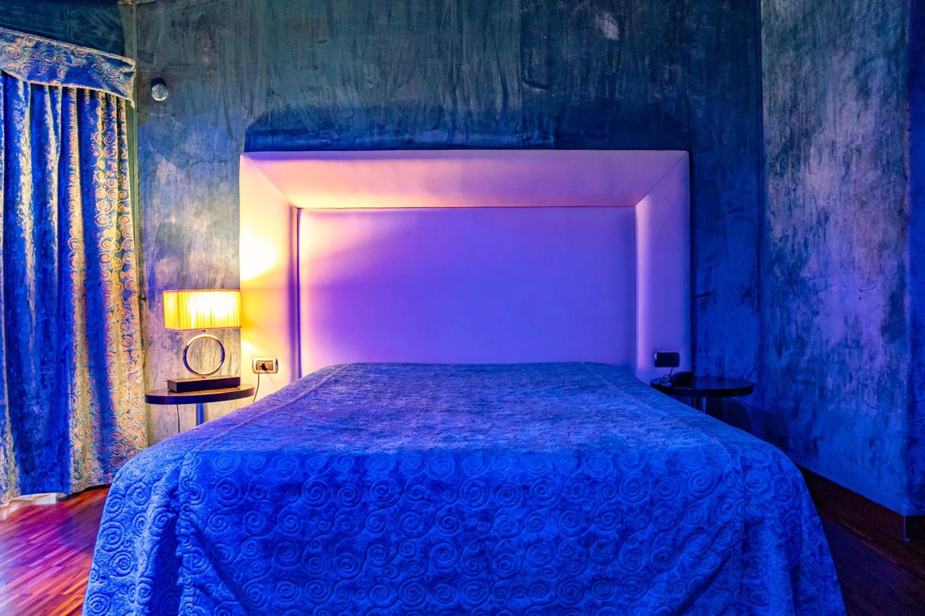 Bed in Marcantonio Hotel