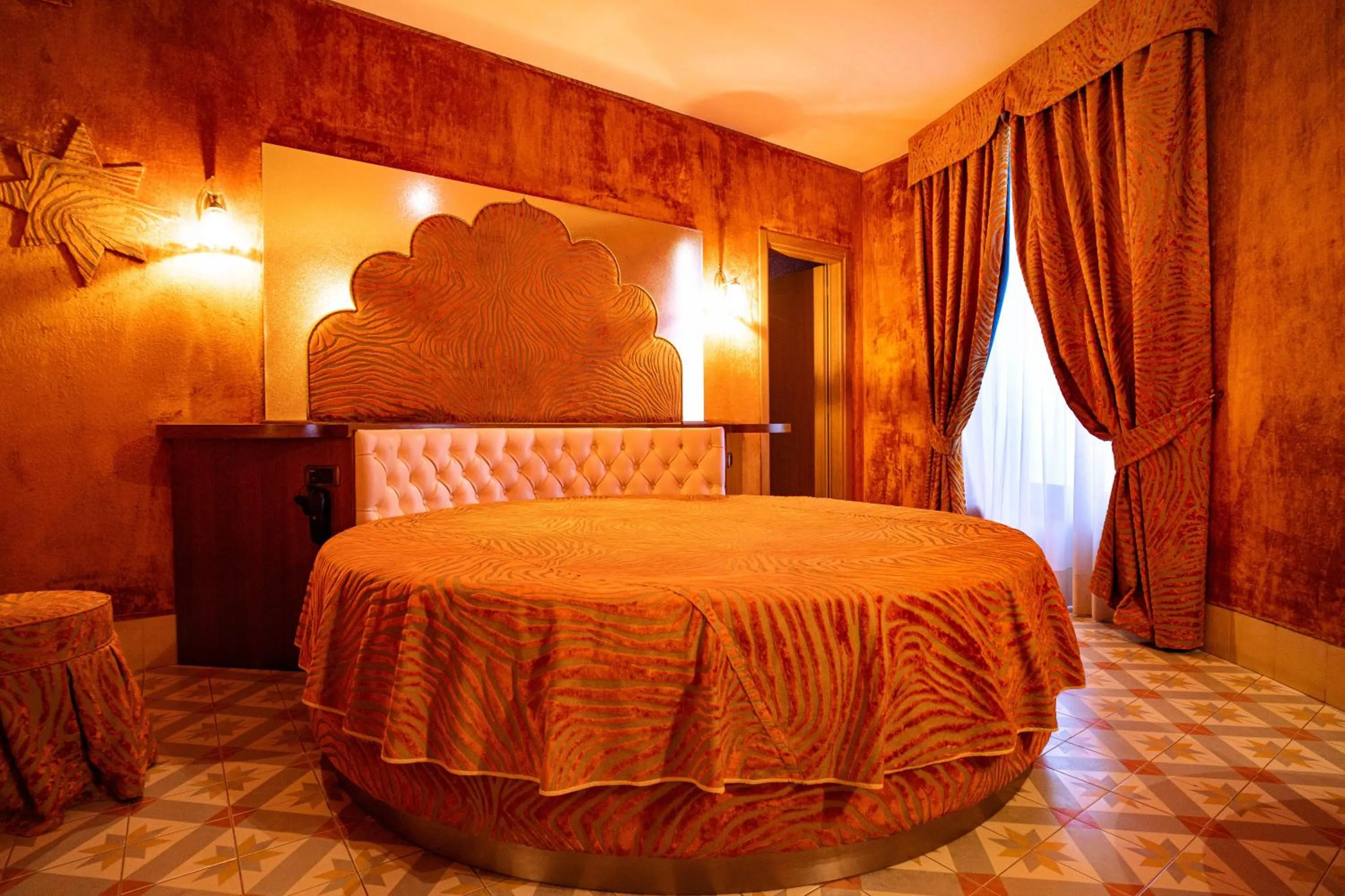 Bed in Marcantonio Hotel