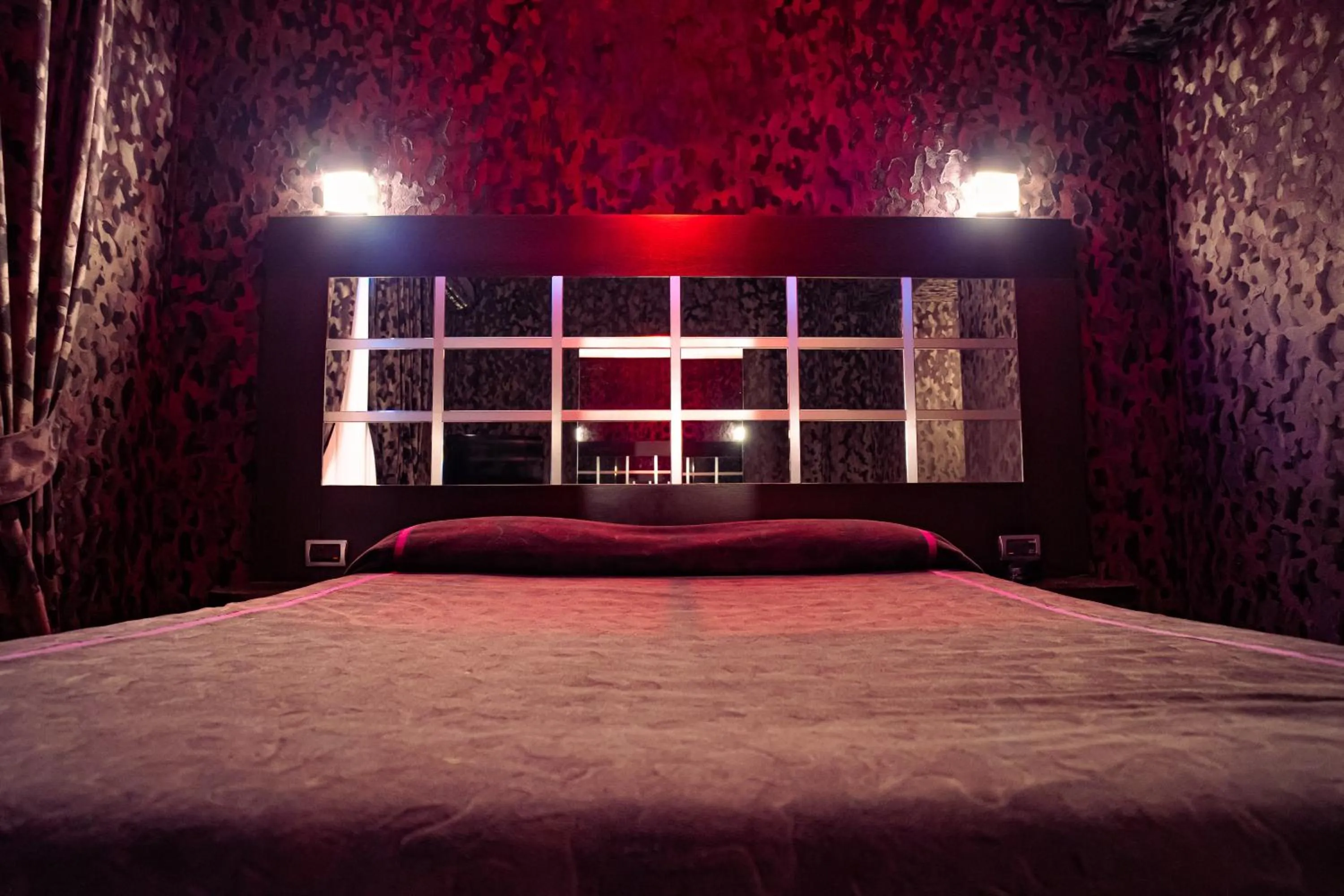 Bed in Marcantonio Hotel