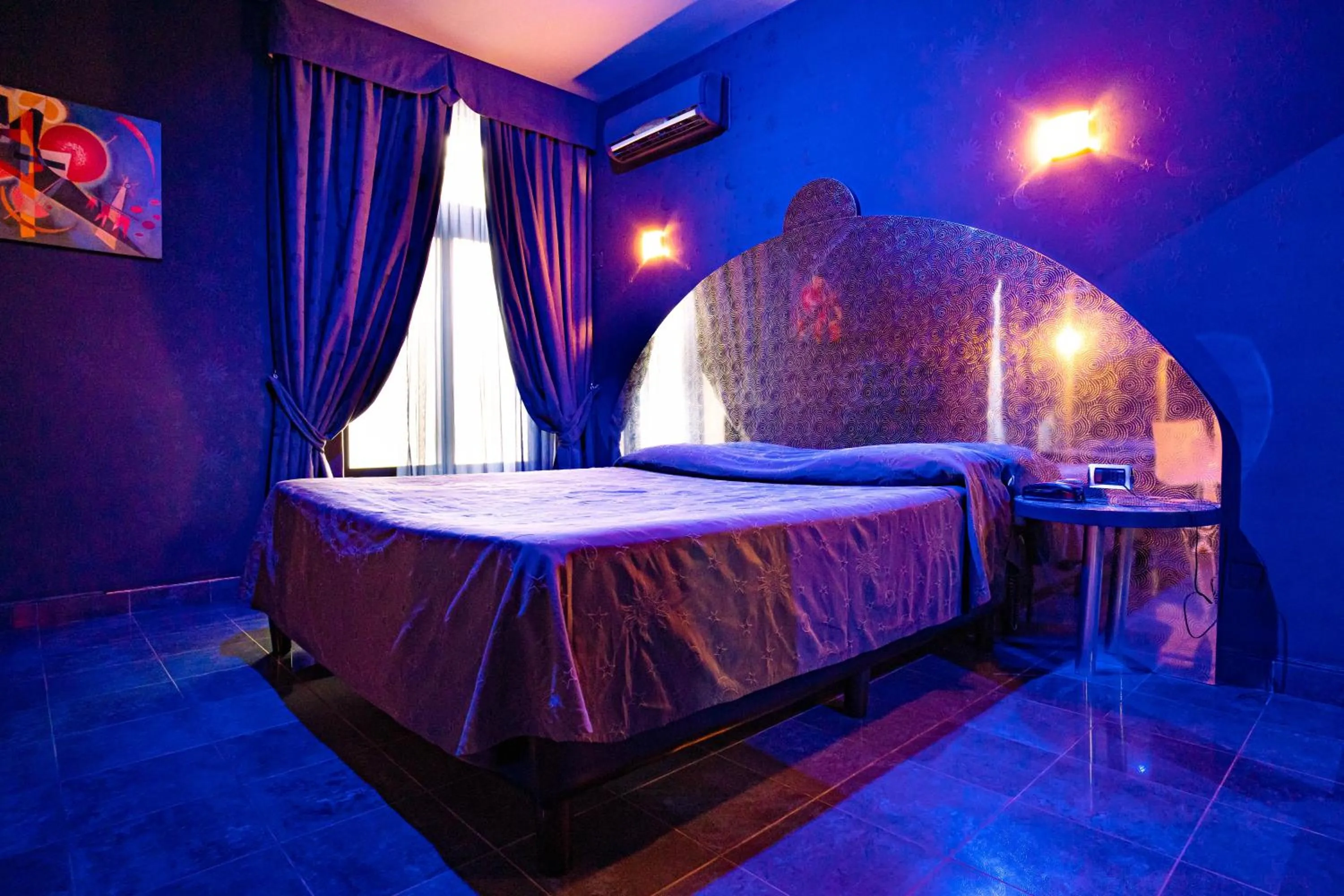 Bed in Marcantonio Hotel